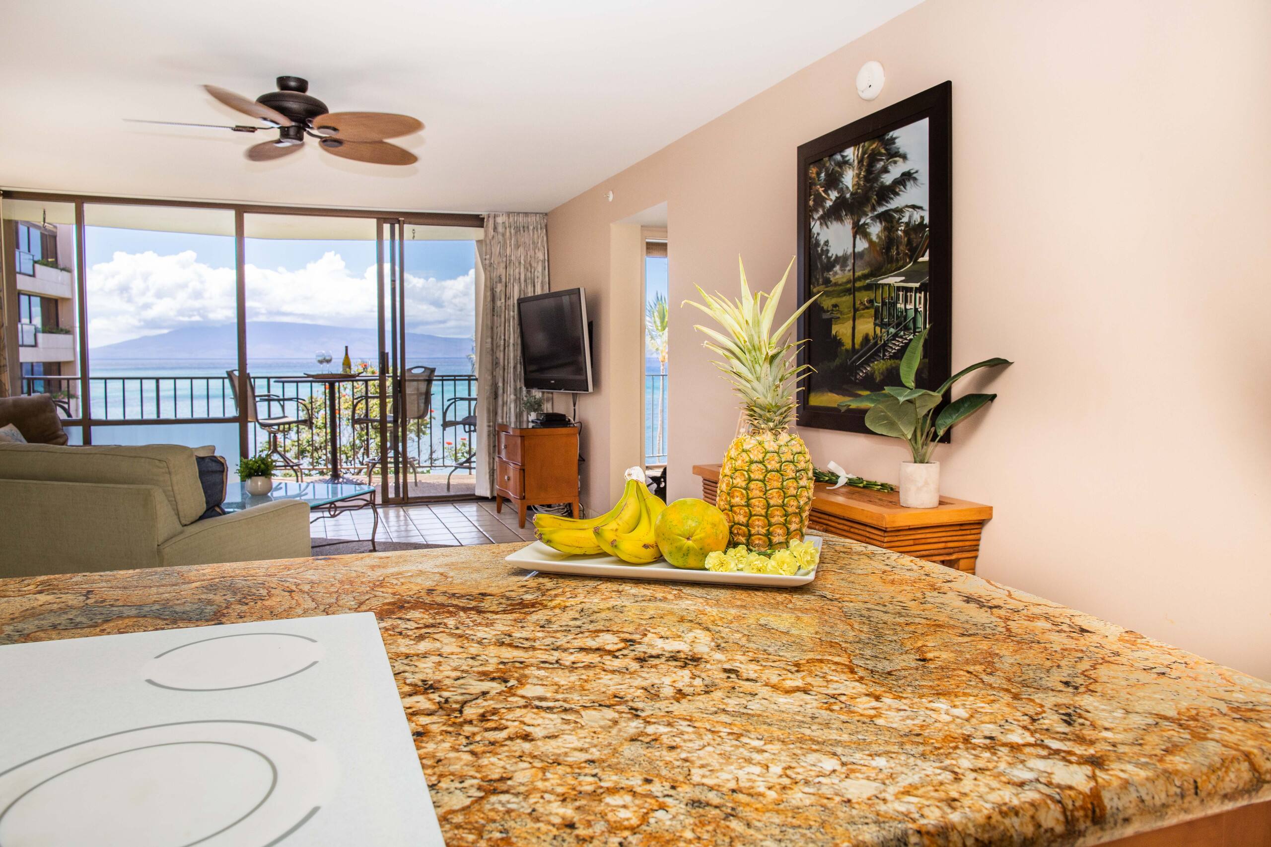 Condo in Lahaina · ★4.77 · 1 bedroom · 2 beds · 1 bath - Image 10