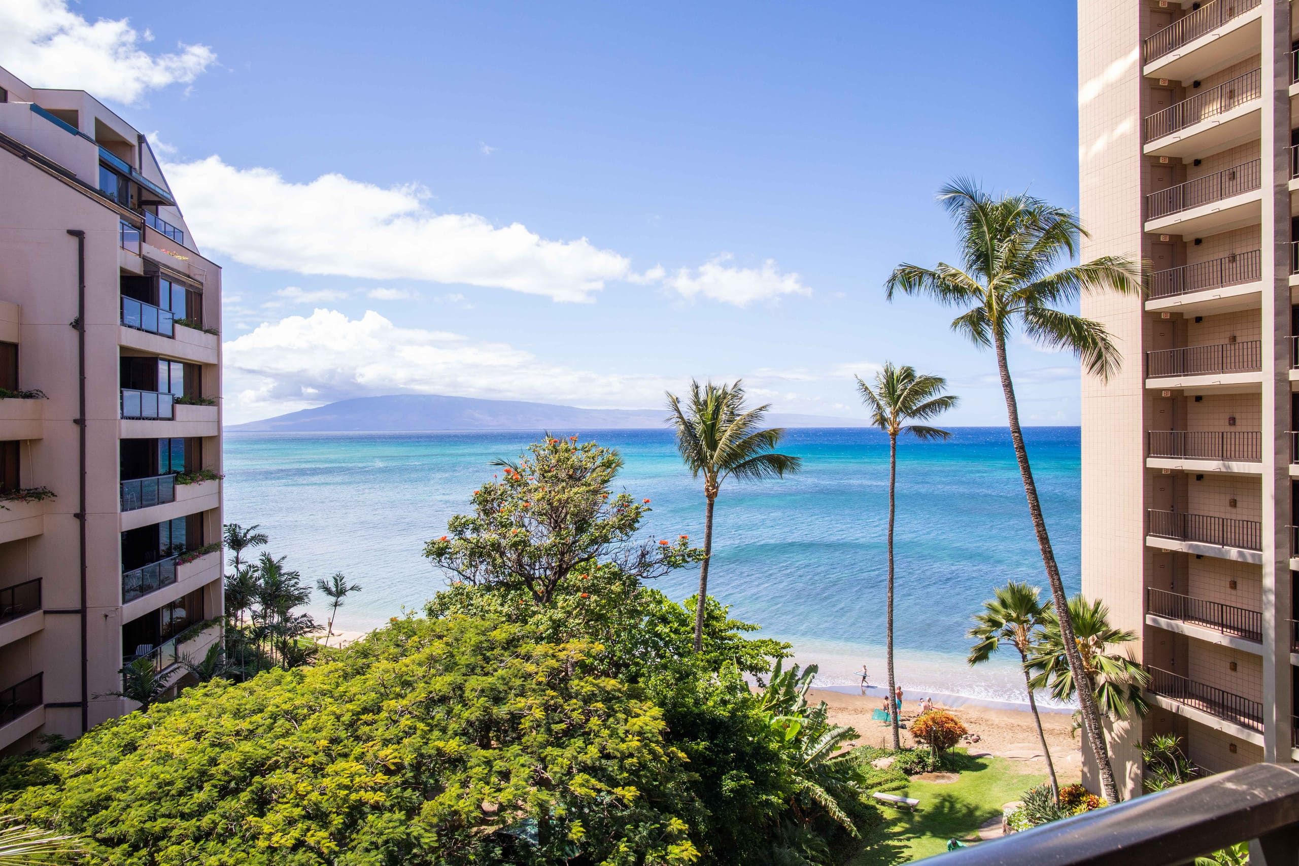 Condo in Lahaina · ★4.77 · 1 bedroom · 2 beds · 1 bath - Image 31