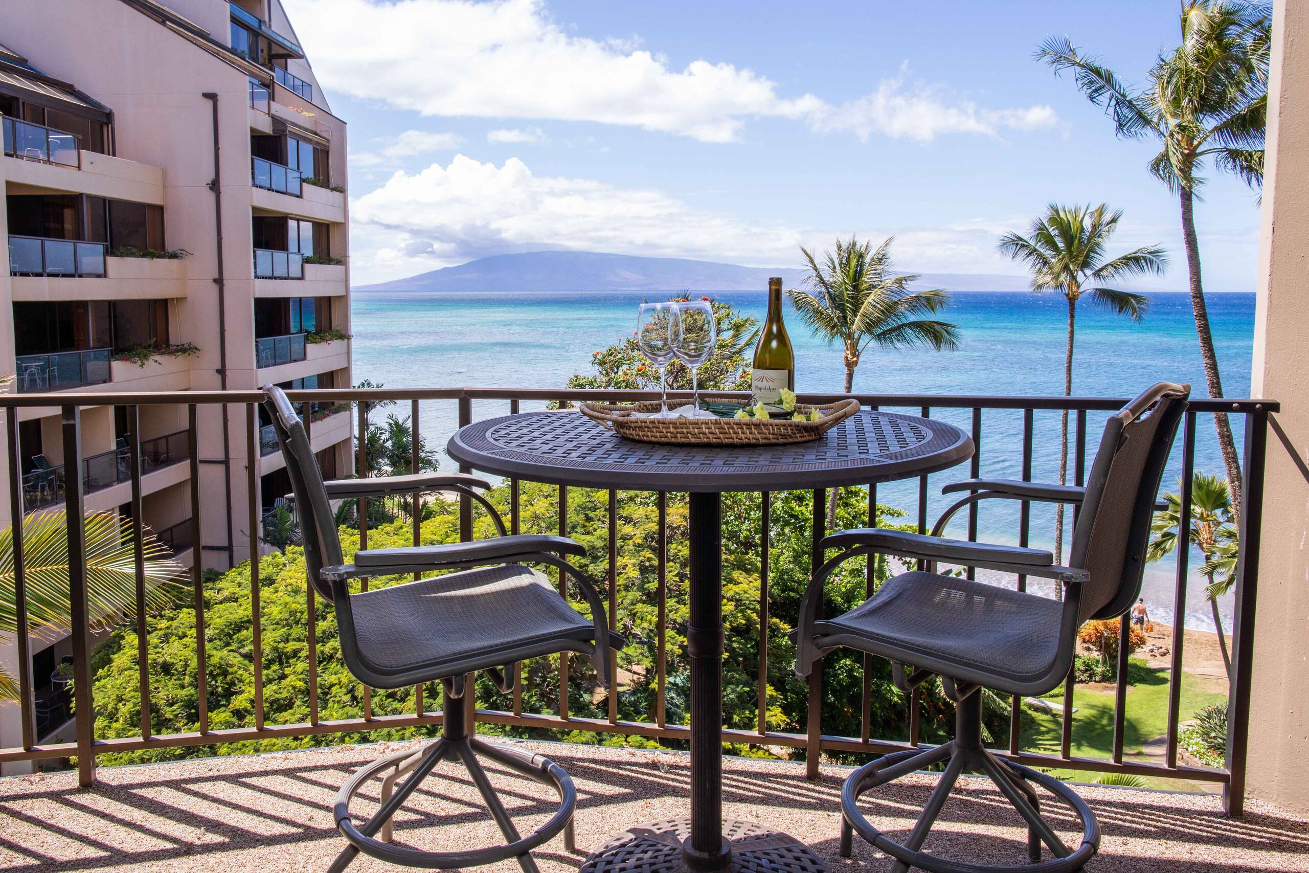 Condo in Lahaina · ★4.77 · 1 bedroom · 2 beds · 1 bath - Image 23