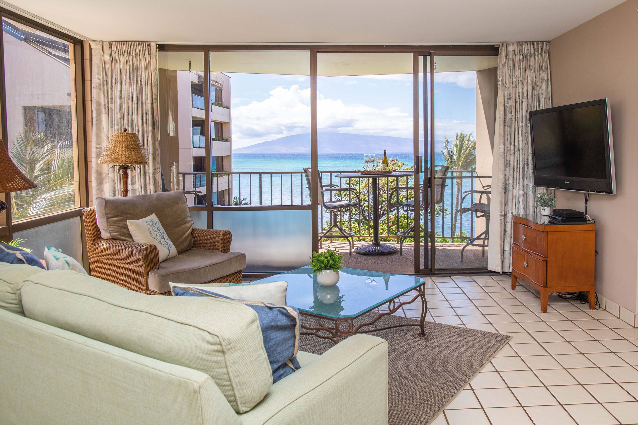 Condo in Lahaina · ★4.77 · 1 bedroom · 2 beds · 1 bath - Image 7