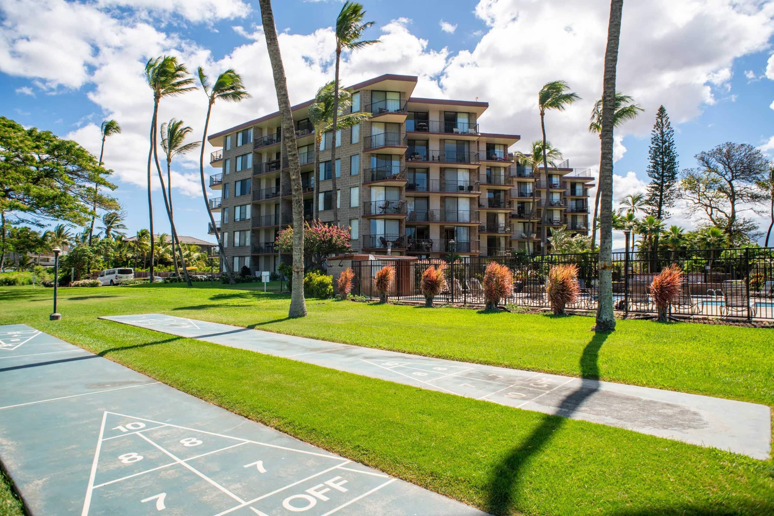 Condo in Kihei · ★4.95 · 1 bedroom · 2 beds · 1 bath - Image 39