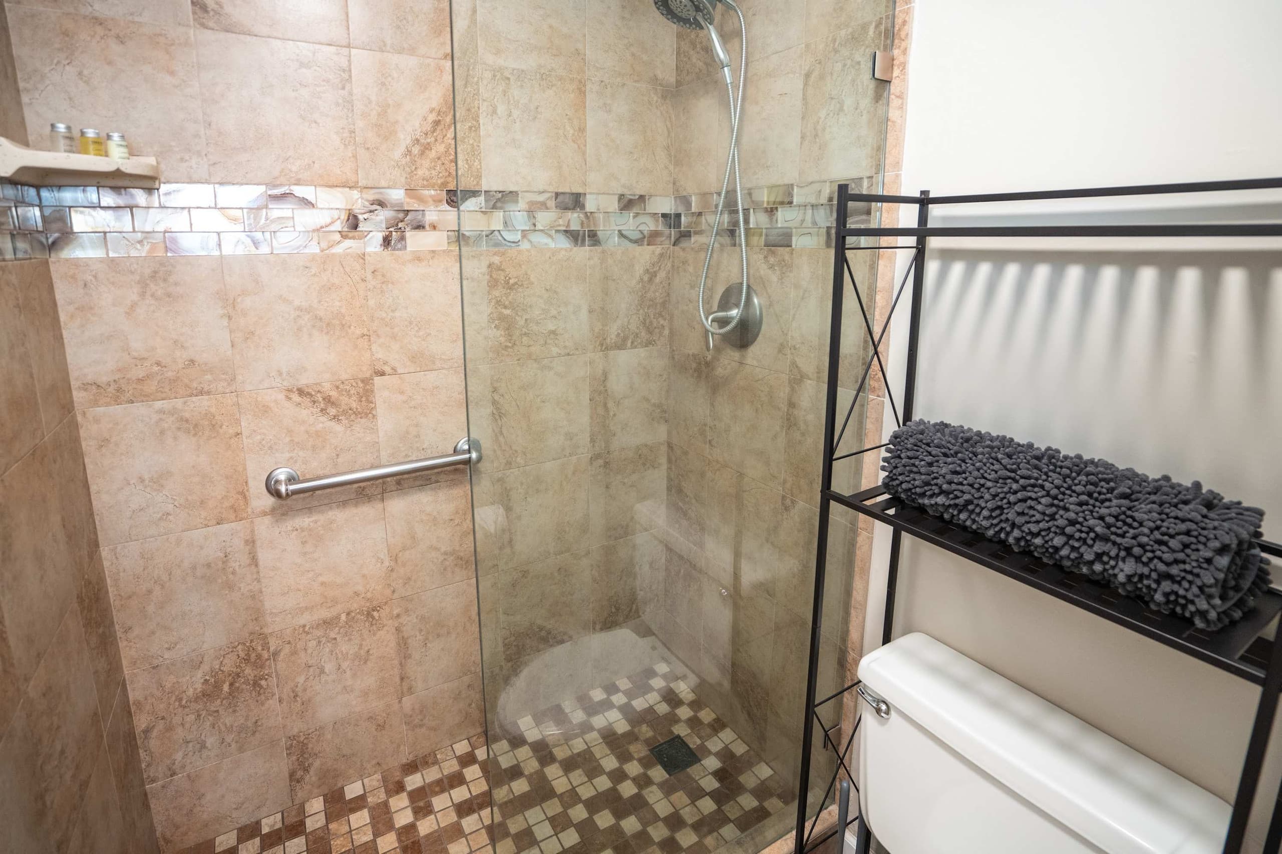 Condo in Kihei · ★4.95 · 1 bedroom · 2 beds · 1 bath - Image 23