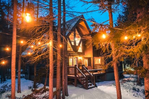 Riverfront Retreat - 15 mins from Glacier