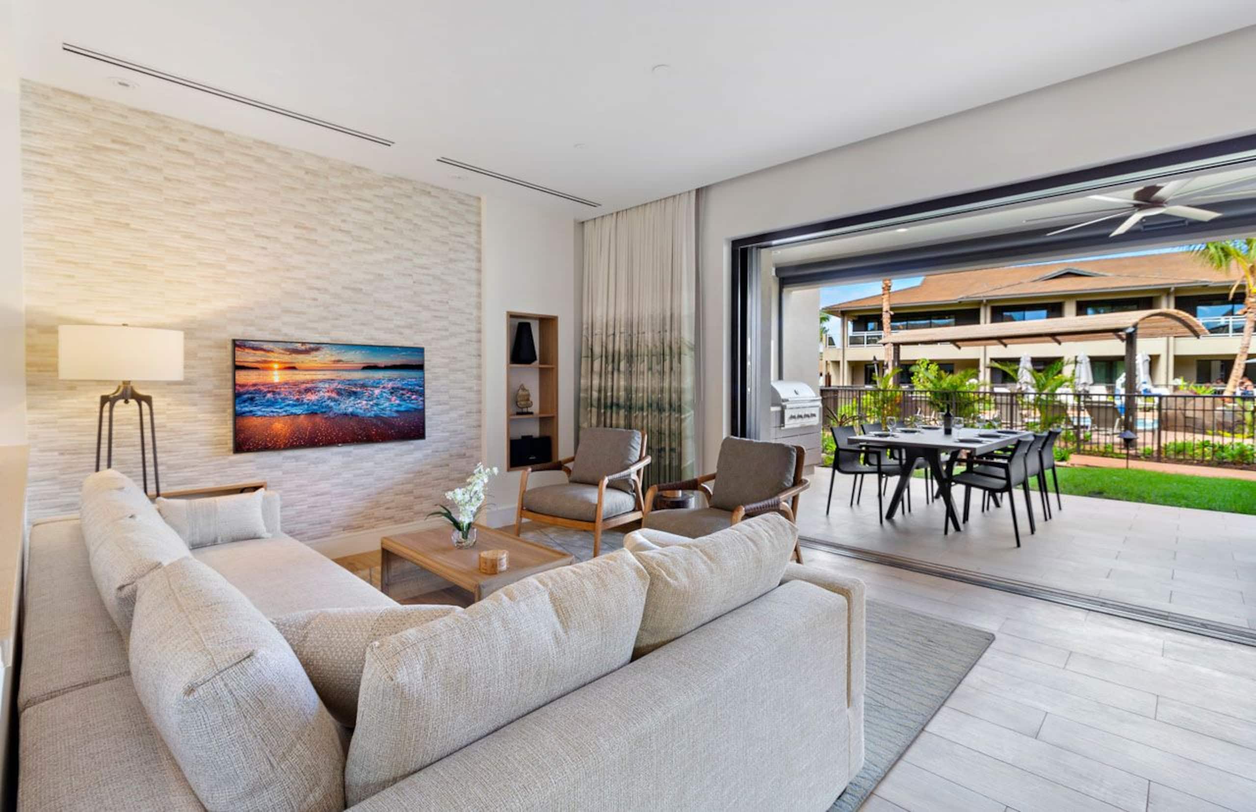Condo in Lahaina · ★4.91 · 3 bedrooms · 4 beds · 3 baths - Image 9