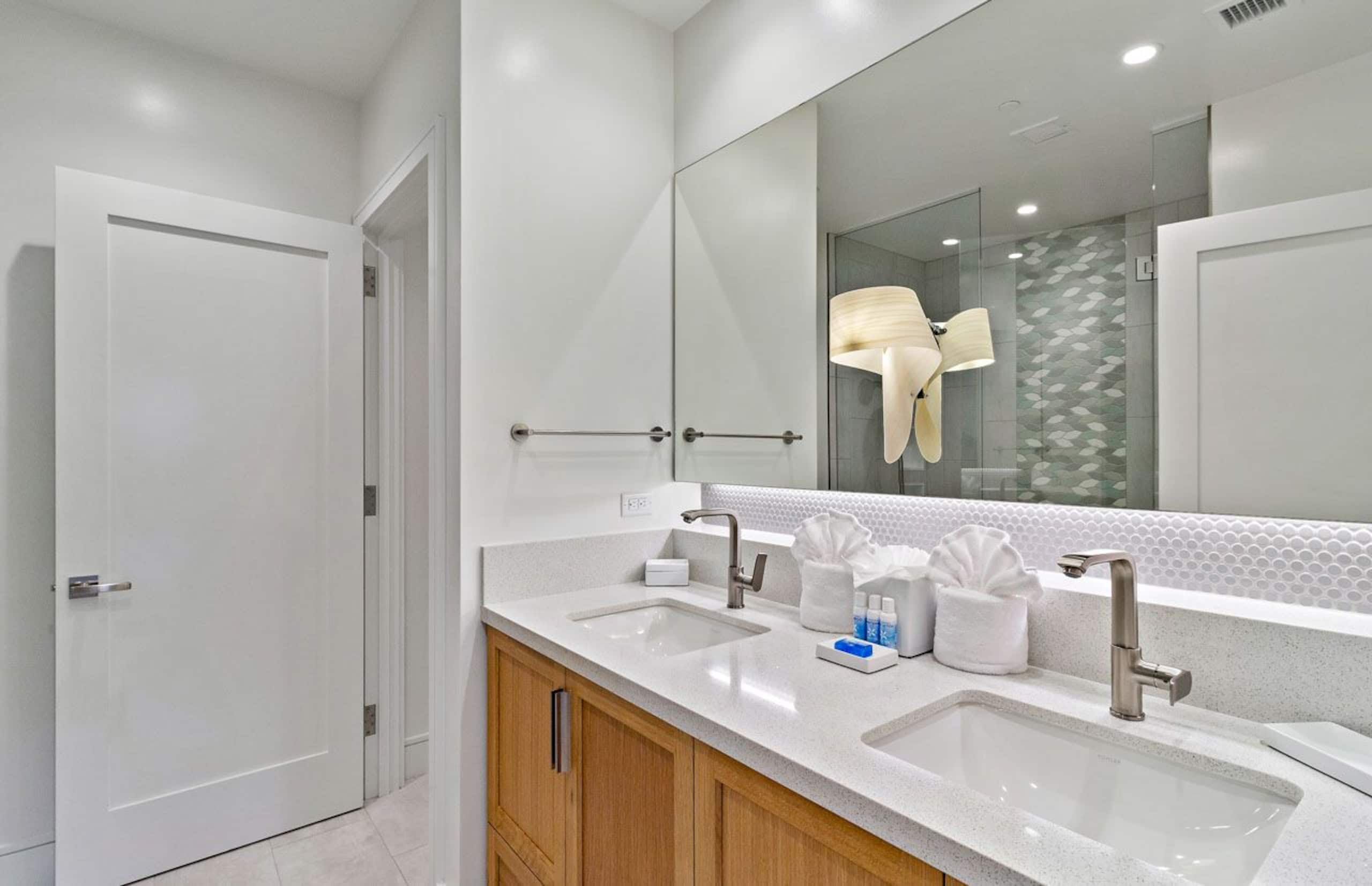 Condo in Lahaina · ★4.75 · 3 bedrooms · 4 beds · 3 baths - Image 23
