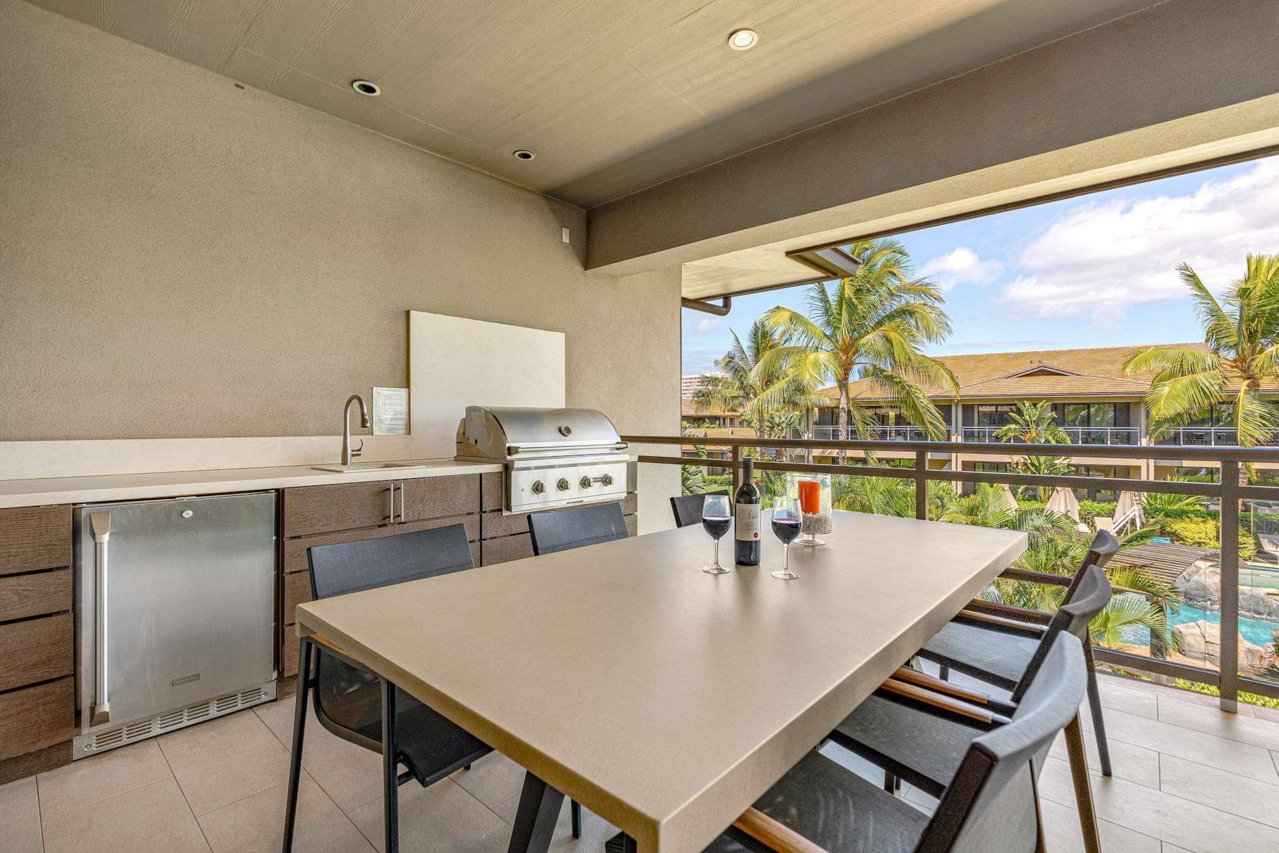 Condo in Lahaina · ★4.75 · 3 bedrooms · 4 beds · 3 baths - Image 14