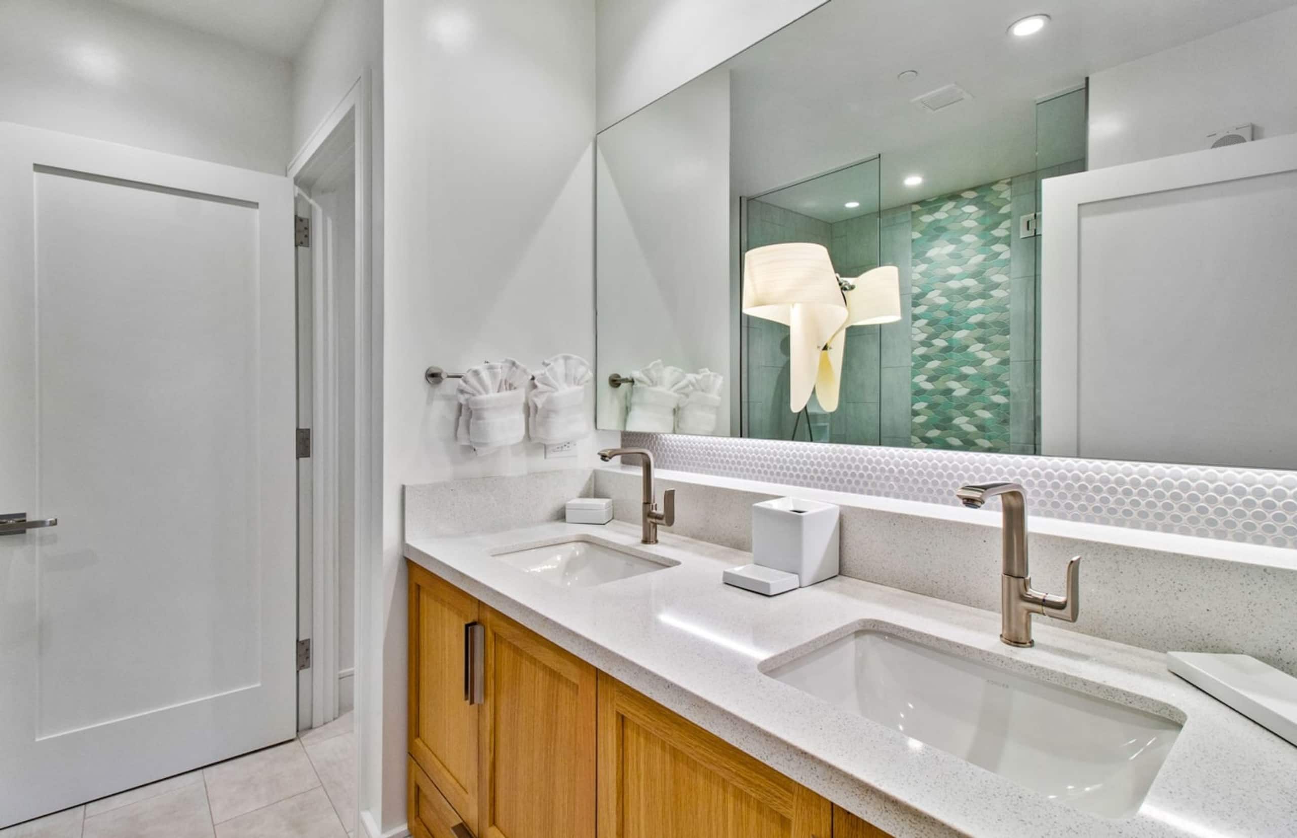 Condo in Lahaina · ★4.91 · 3 bedrooms · 4 beds · 3 baths - Image 18