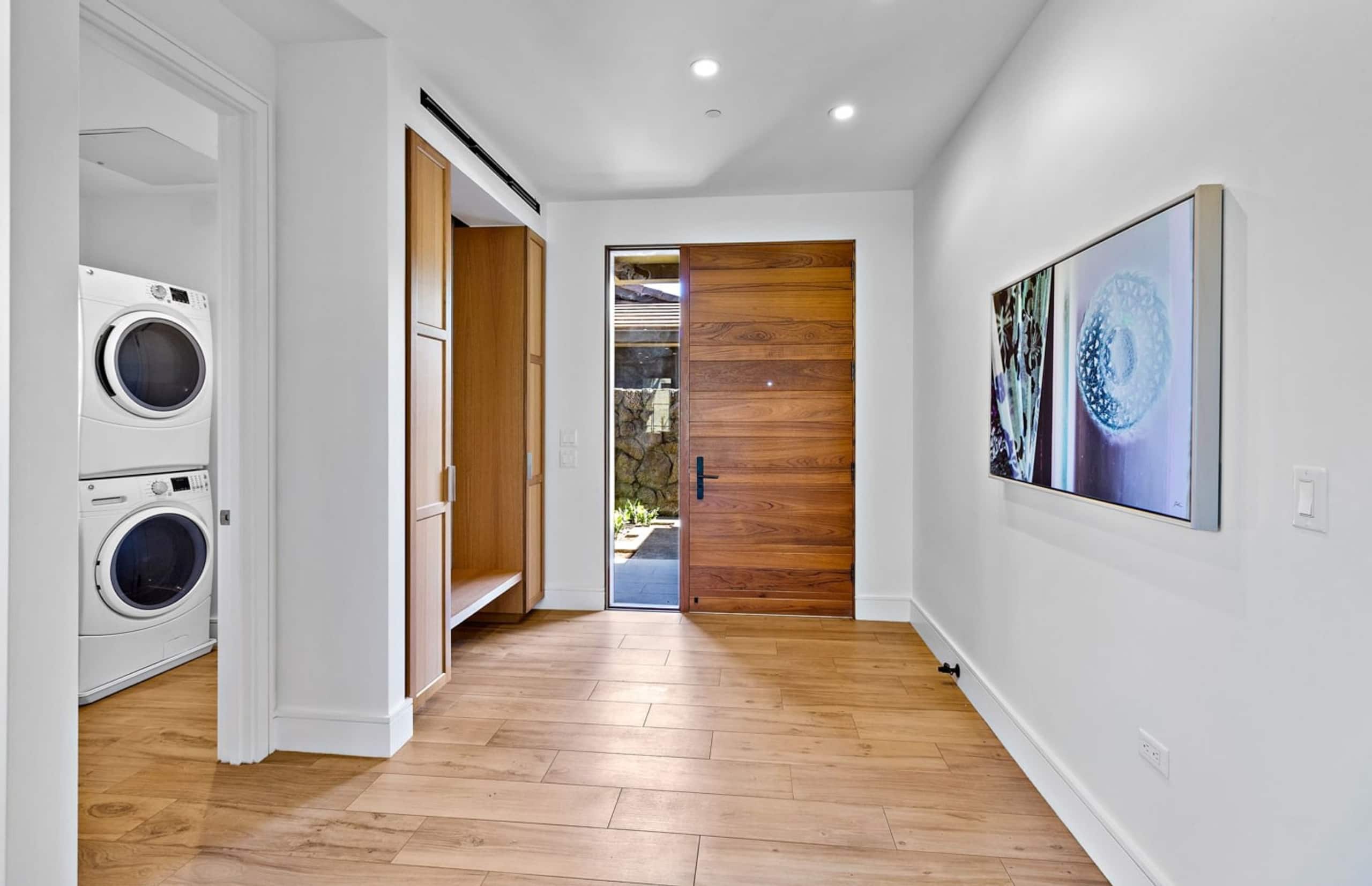 Condo in Lahaina · ★4.91 · 3 bedrooms · 4 beds · 3 baths - Image 25