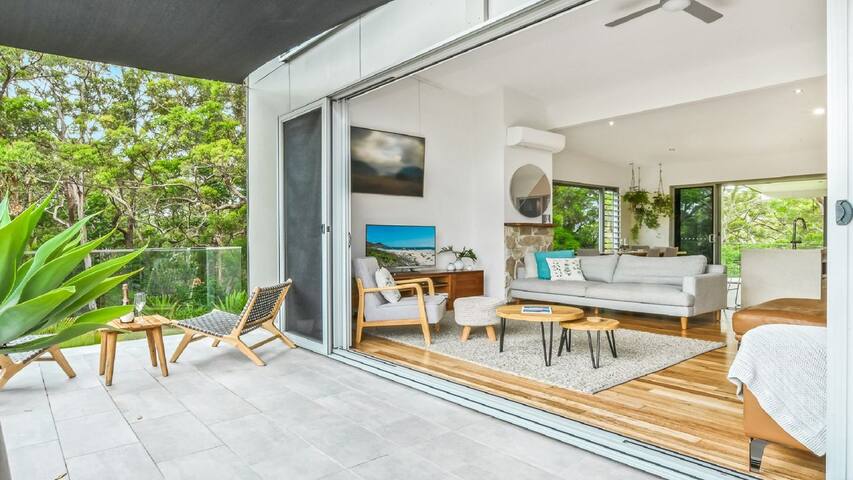 Rainforest Tranquility @ Elizabeth Beach gallery image 3