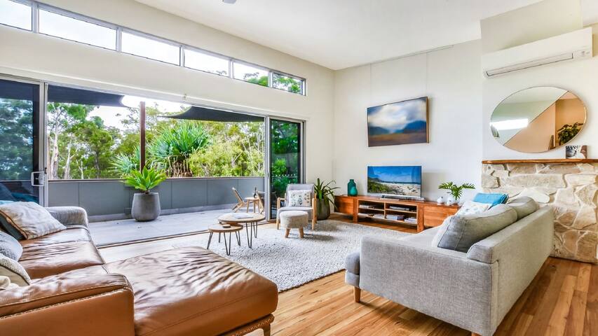 Rainforest Tranquility @ Elizabeth Beach gallery image 2