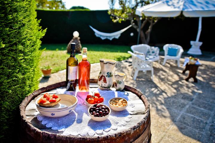 I Cinque Trulli with Swimming Pool and Parking! gallery image 5