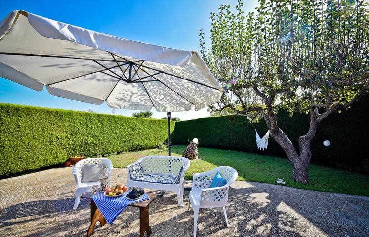 I Cinque Trulli with Swimming Pool and Parking! gallery image 4