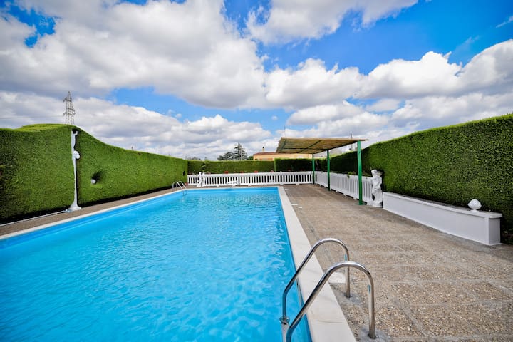 I Cinque Trulli with Swimming Pool and Parking!