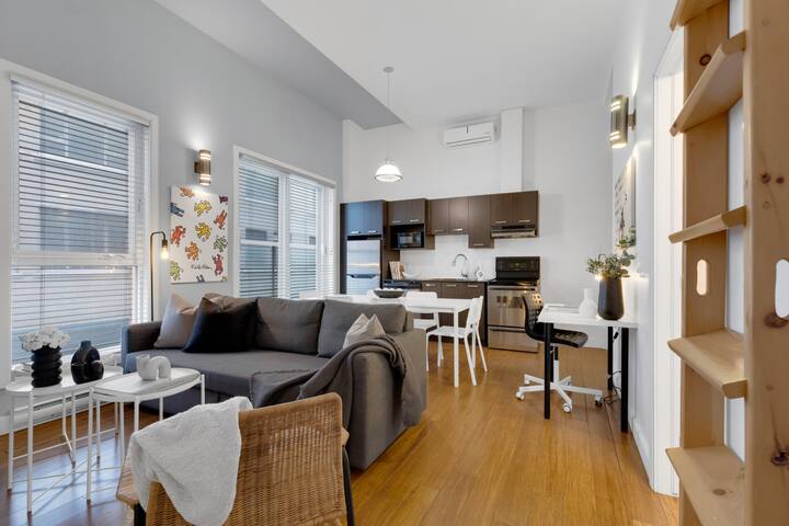 LiV MTL Main-205 Spacious 2BR Suite + Mezzanine