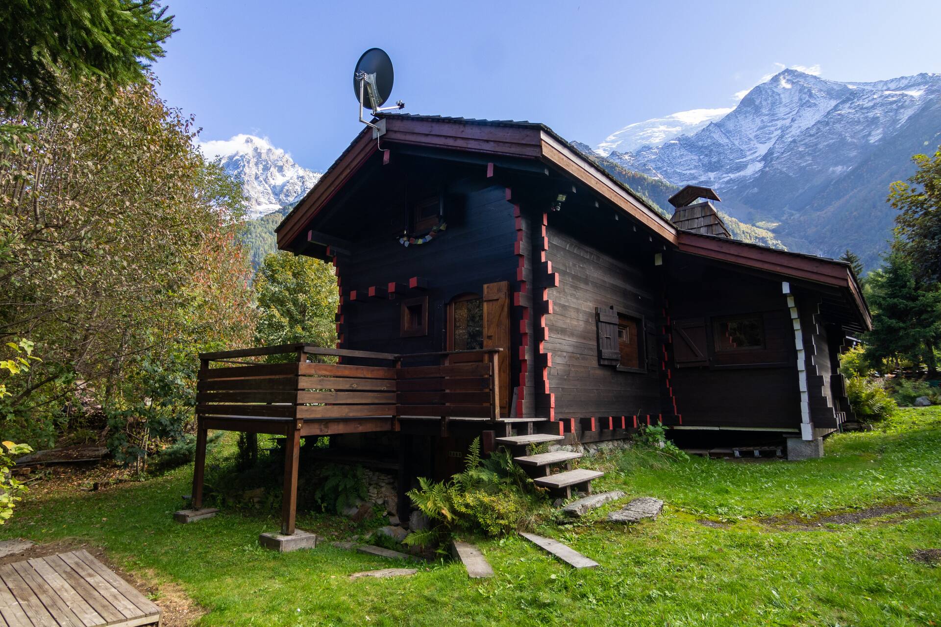 Mazot du Mont-Blanc w/View, Terrace & Stove, (Sleeps 4) - Happy Rentals