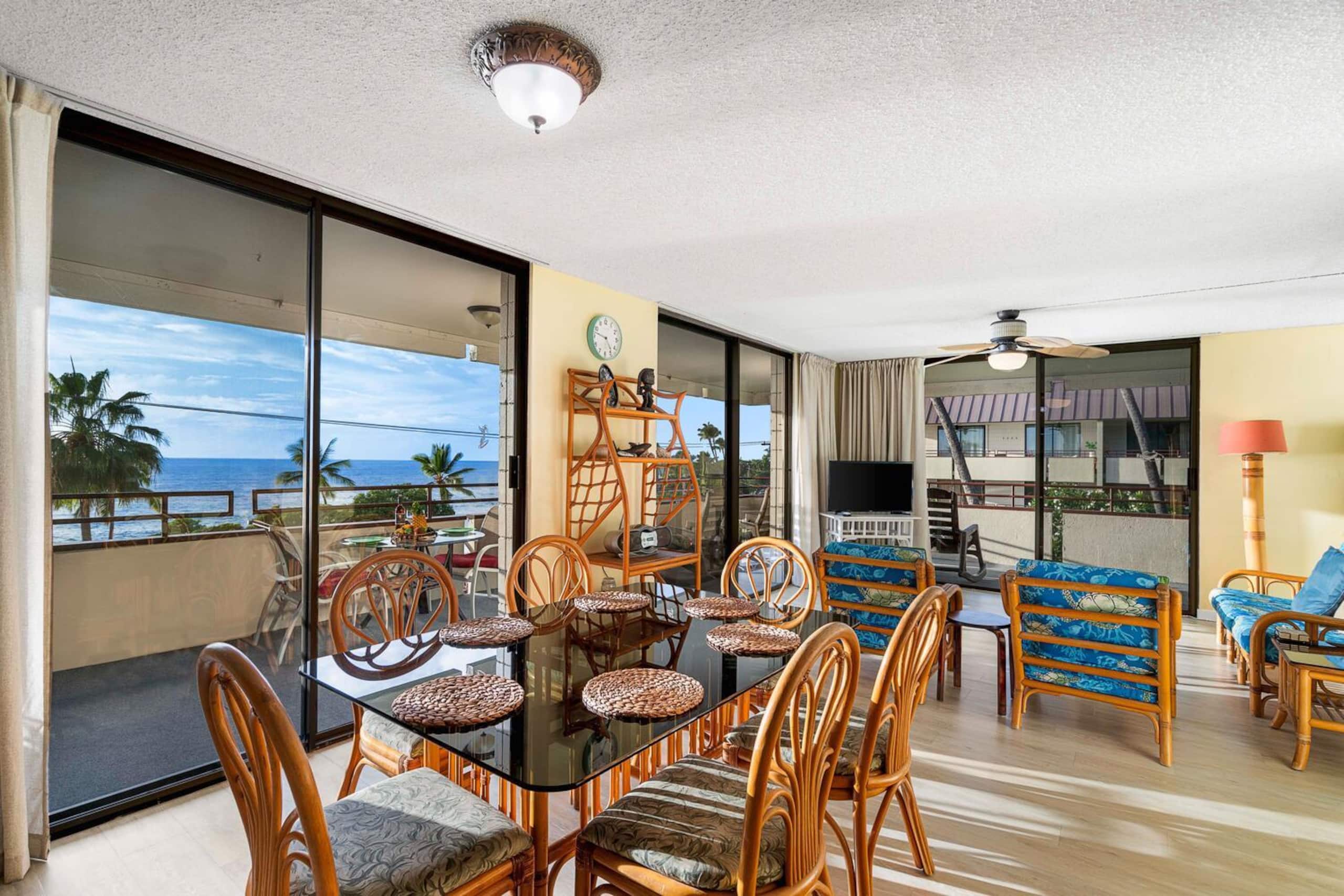Condo in Kailua-Kona · ★4.9 · 2 bedrooms · 3 beds · 2 baths - Image 7