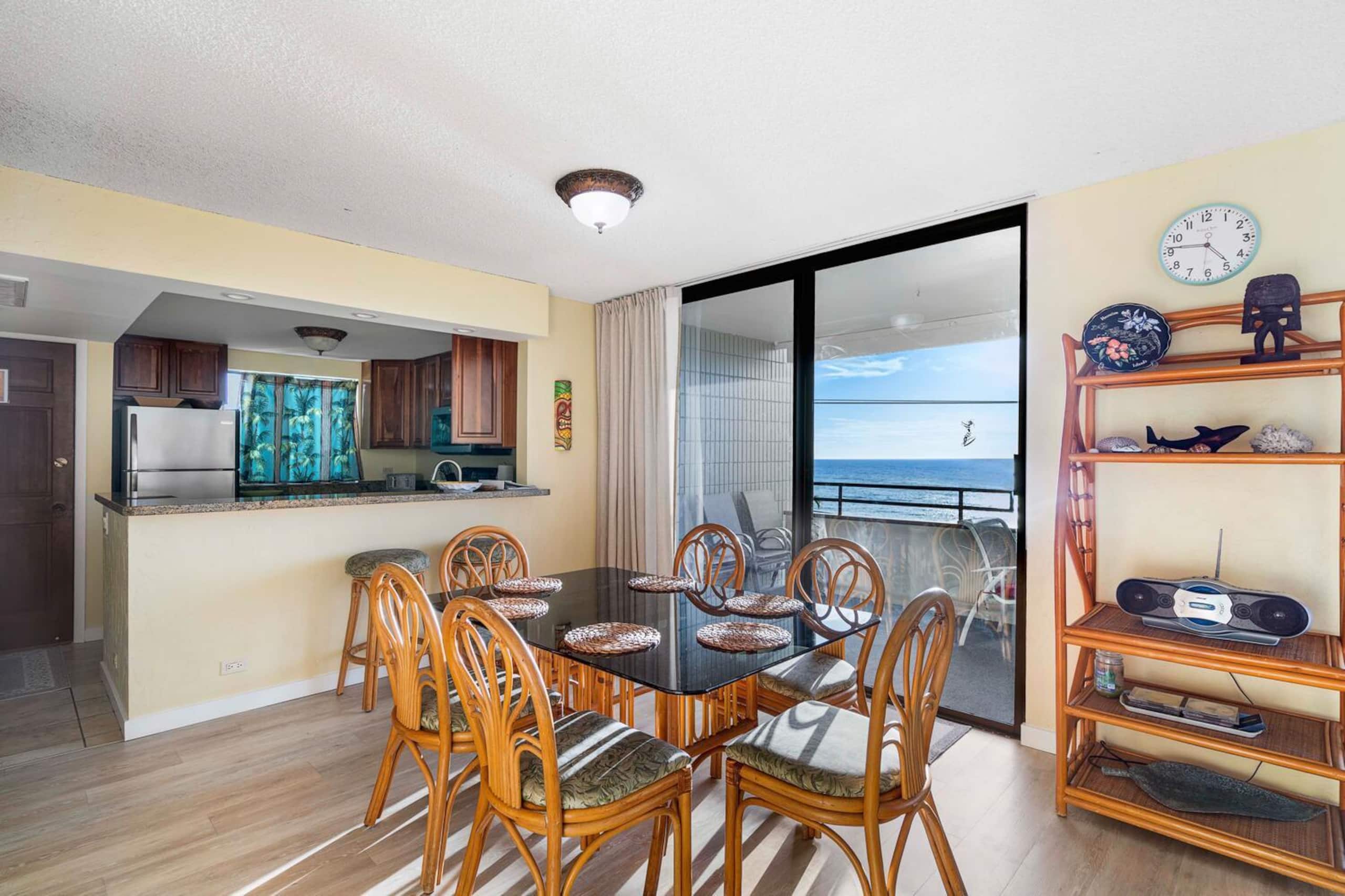 Condo in Kailua-Kona · ★4.9 · 2 bedrooms · 3 beds · 2 baths - Image 10