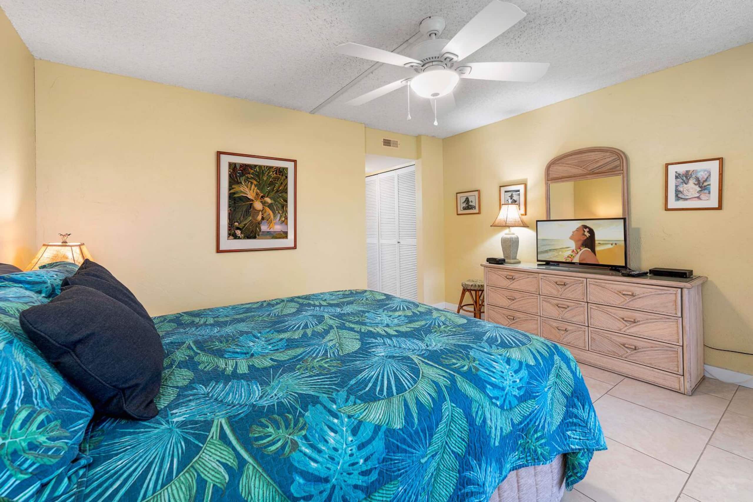Condo in Kailua-Kona · ★4.9 · 2 bedrooms · 3 beds · 2 baths - Image 15