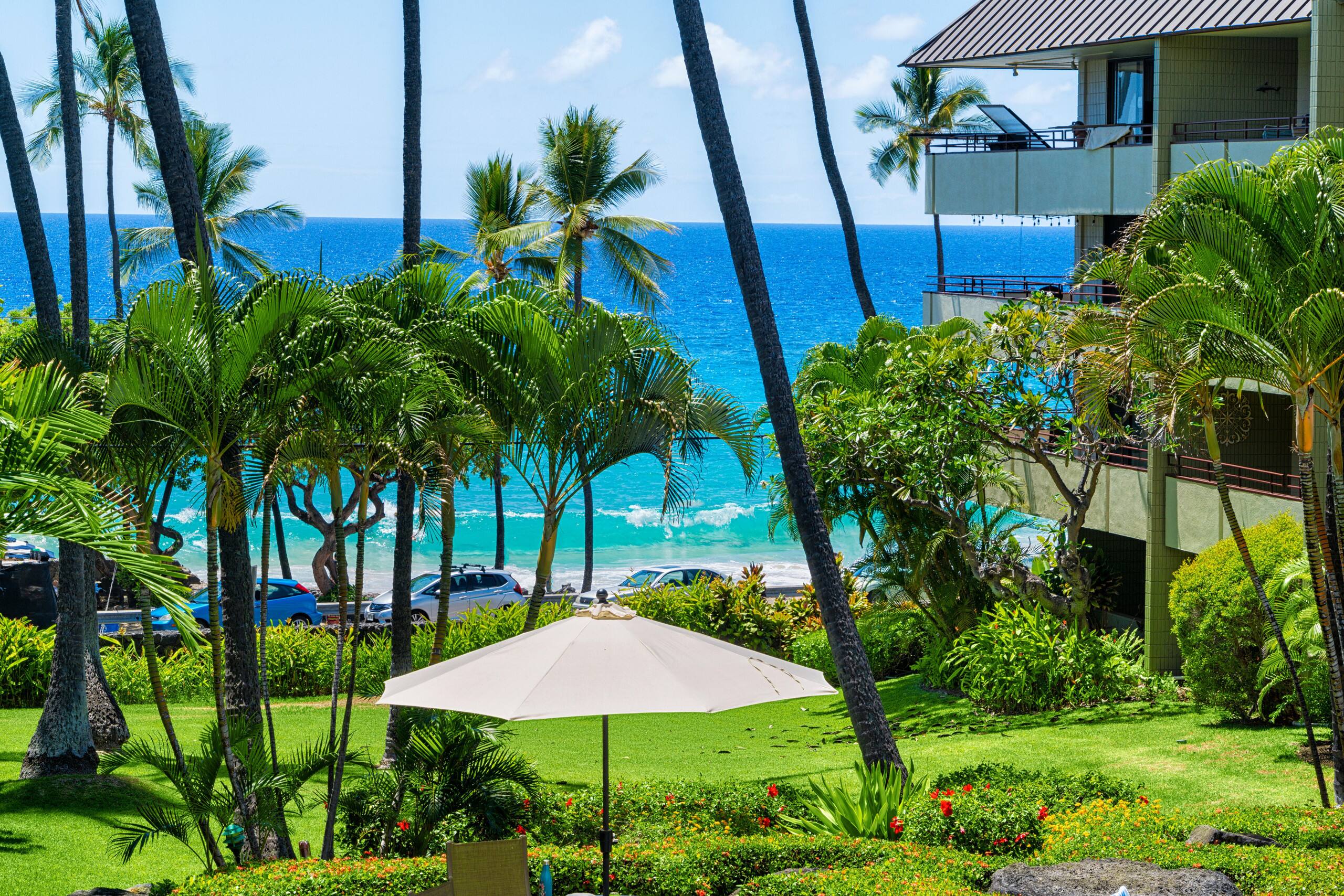 Condo in Kailua-Kona · ★4.9 · 2 bedrooms · 3 beds · 2 baths - Image 42