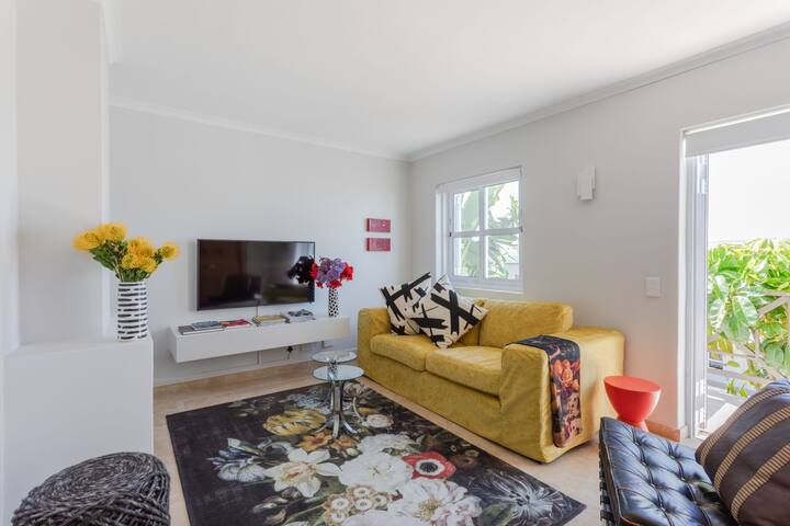 Unique City View Apartment in De Waterkant 207 DWP gallery image 5