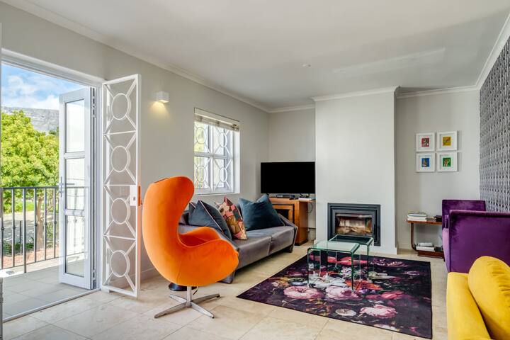 Mountain View Townhouse in De Waterkant 209 DWP