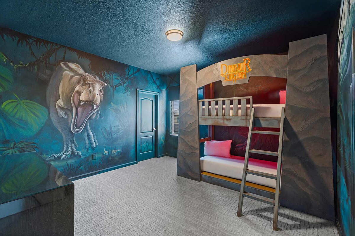 Themed Rooms, Theater & Arcade - Houses for Rent in Davenport