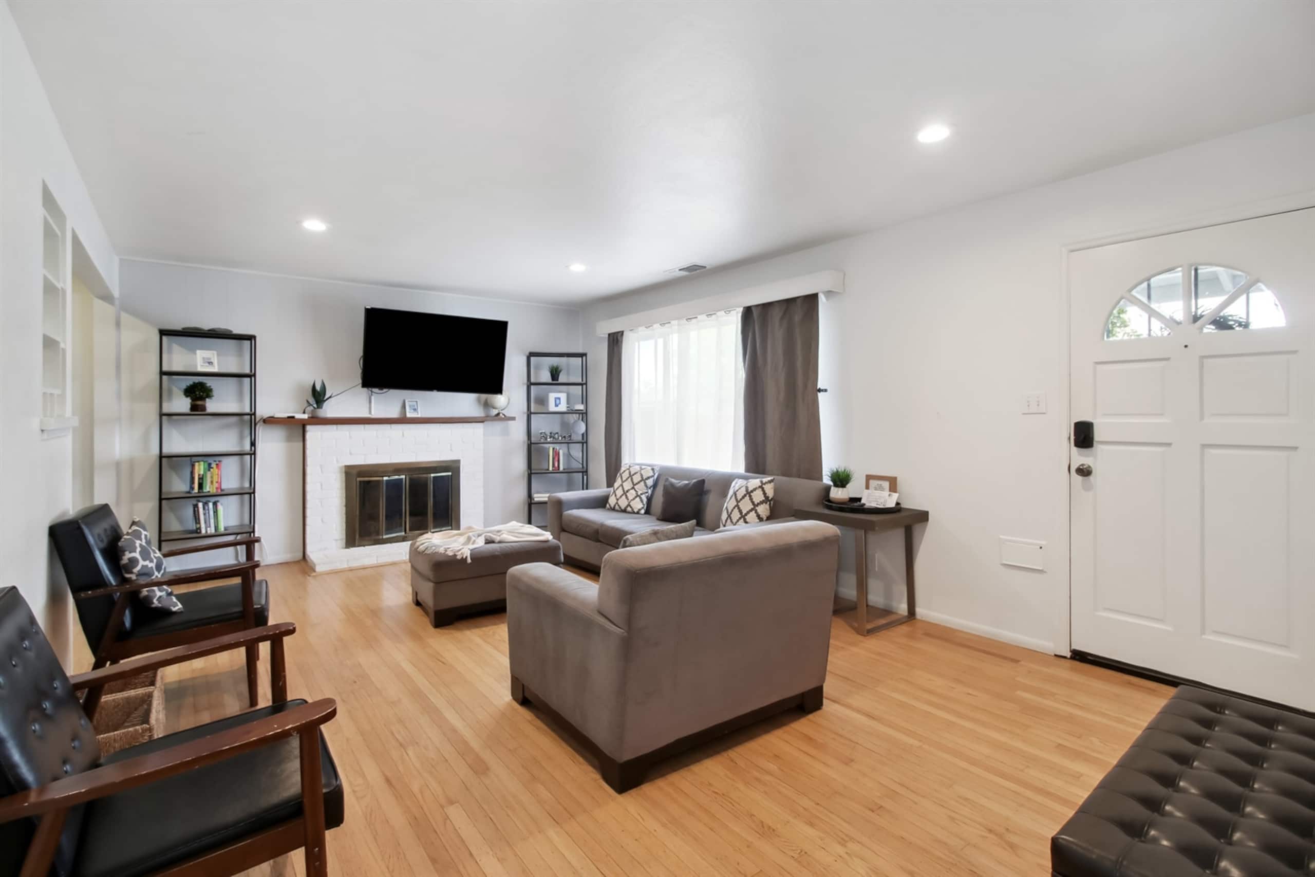 Charming 1957 Sacramento Home with Character - Photo 27
