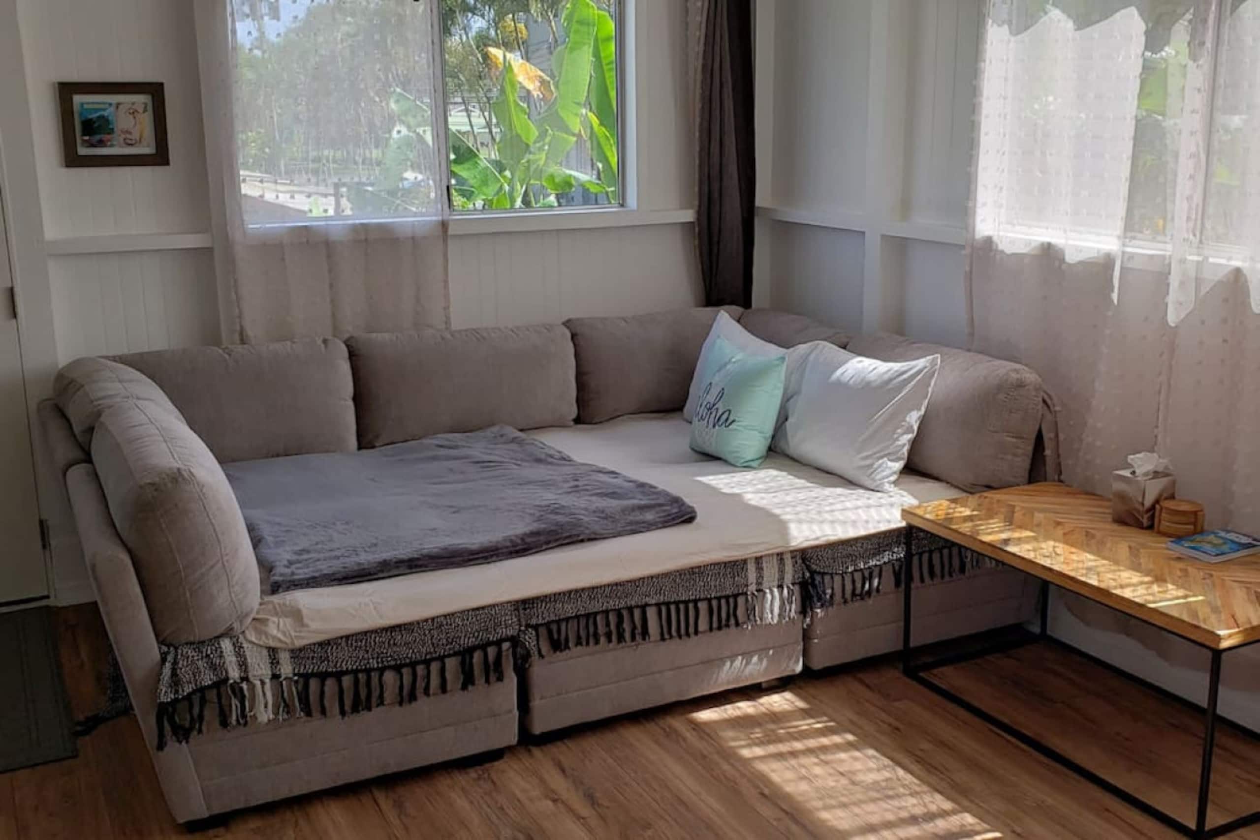 Home in Hilo · ★4.91 · 2 bedrooms · 2 beds · 1 private bath - Image 7