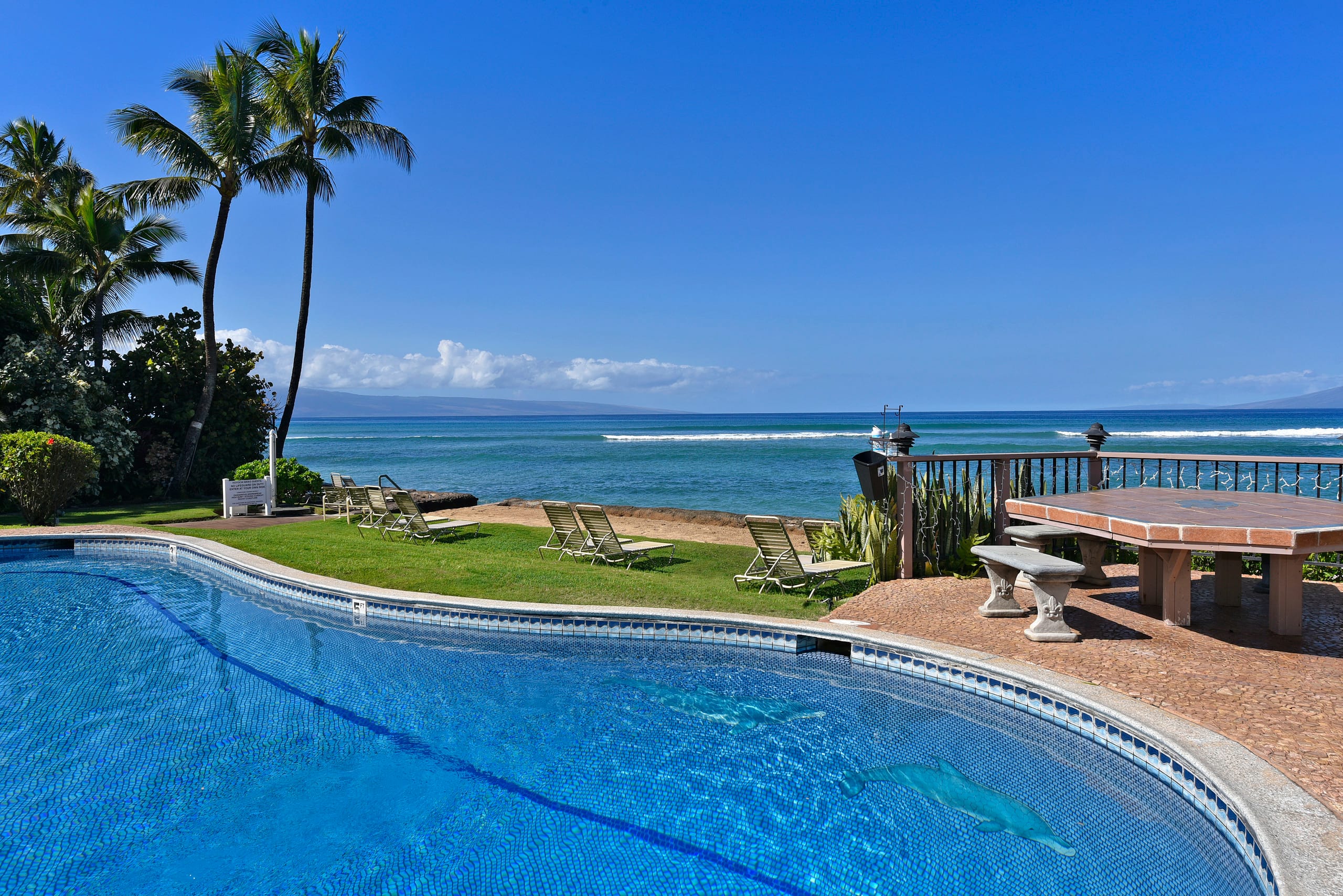 Condo in Lahaina · ★4.85 · 1 bedroom · 2 beds · 1 bath - Image 31