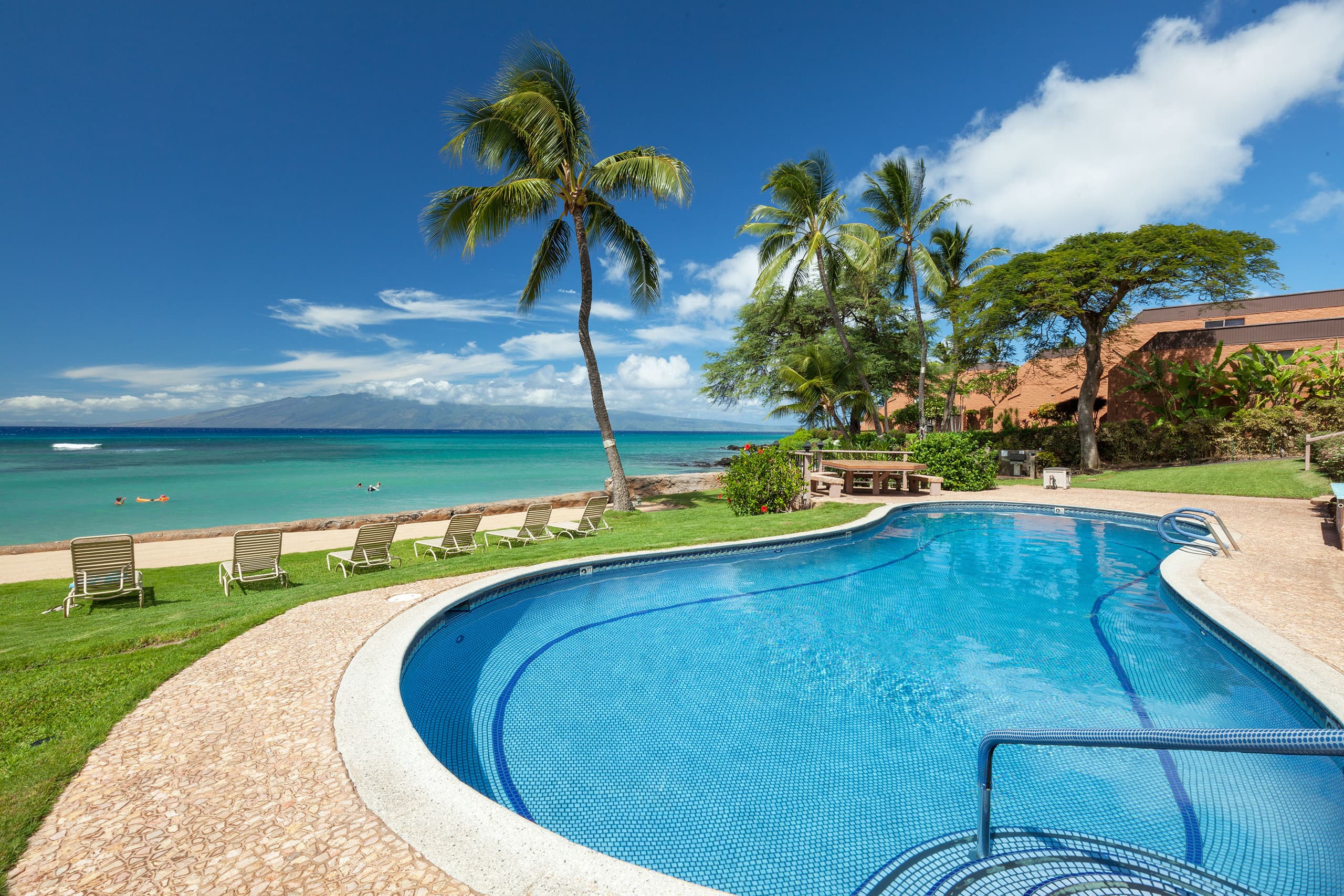 Condo in Lahaina · ★4.85 · 1 bedroom · 2 beds · 1 bath - Image 30