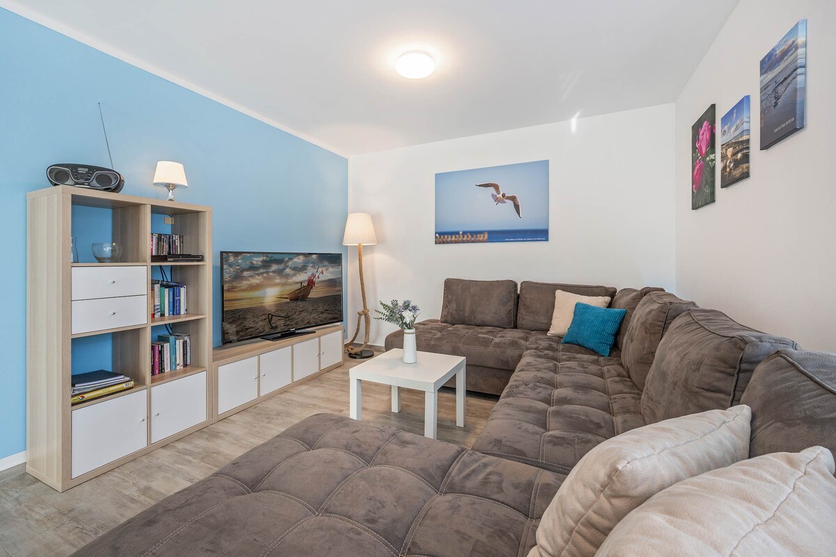 Top performing Airbnb: Vacation home Himmelblau, first floor in Loddin