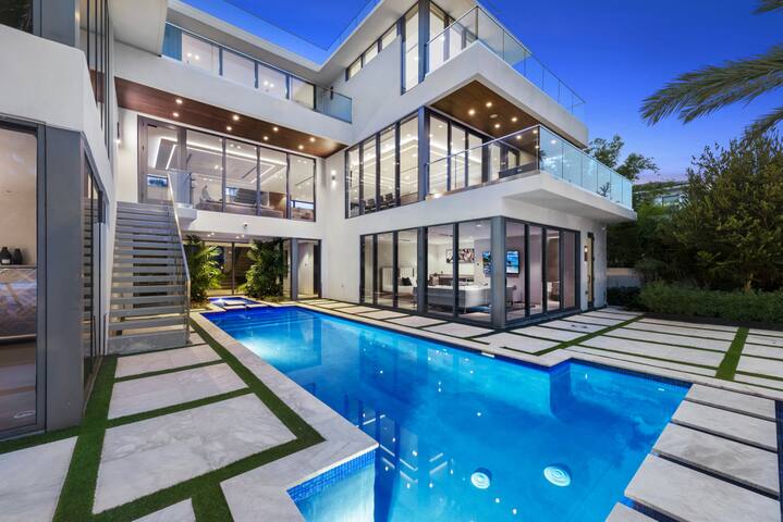 Park Place Mansion gallery image 2