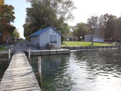 The Boathouse. A Waterfront Retreat on East Harbor