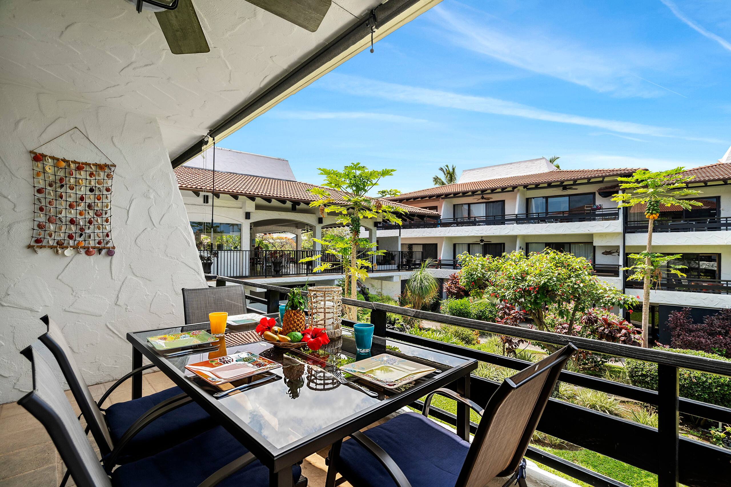 Condo in Kailua-Kona · ★4.58 · 1 bedroom · 2 beds · 1 shared bath - Image 6