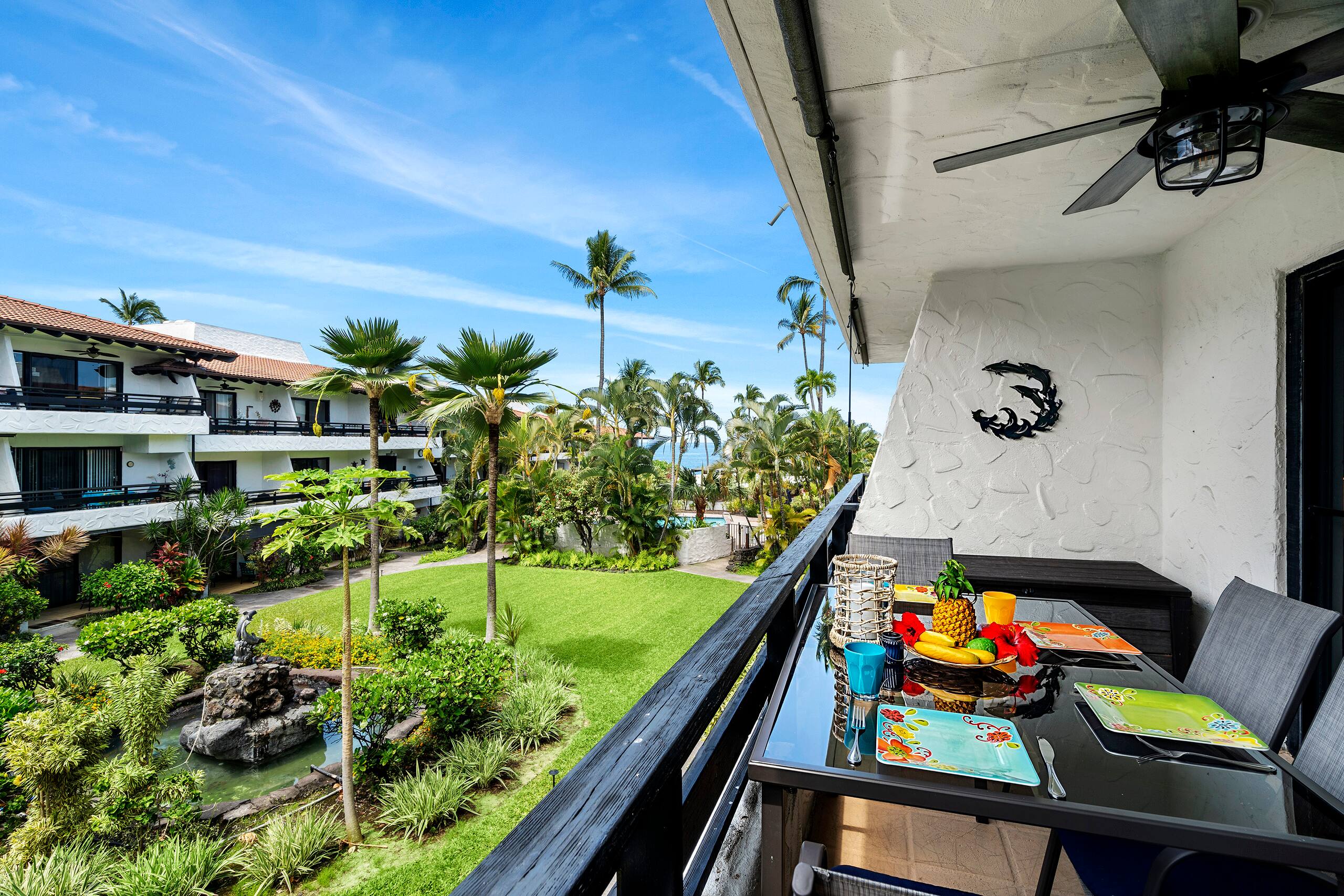 Condo in Kailua-Kona · ★4.58 · 1 bedroom · 2 beds · 1 shared bath - Image 8