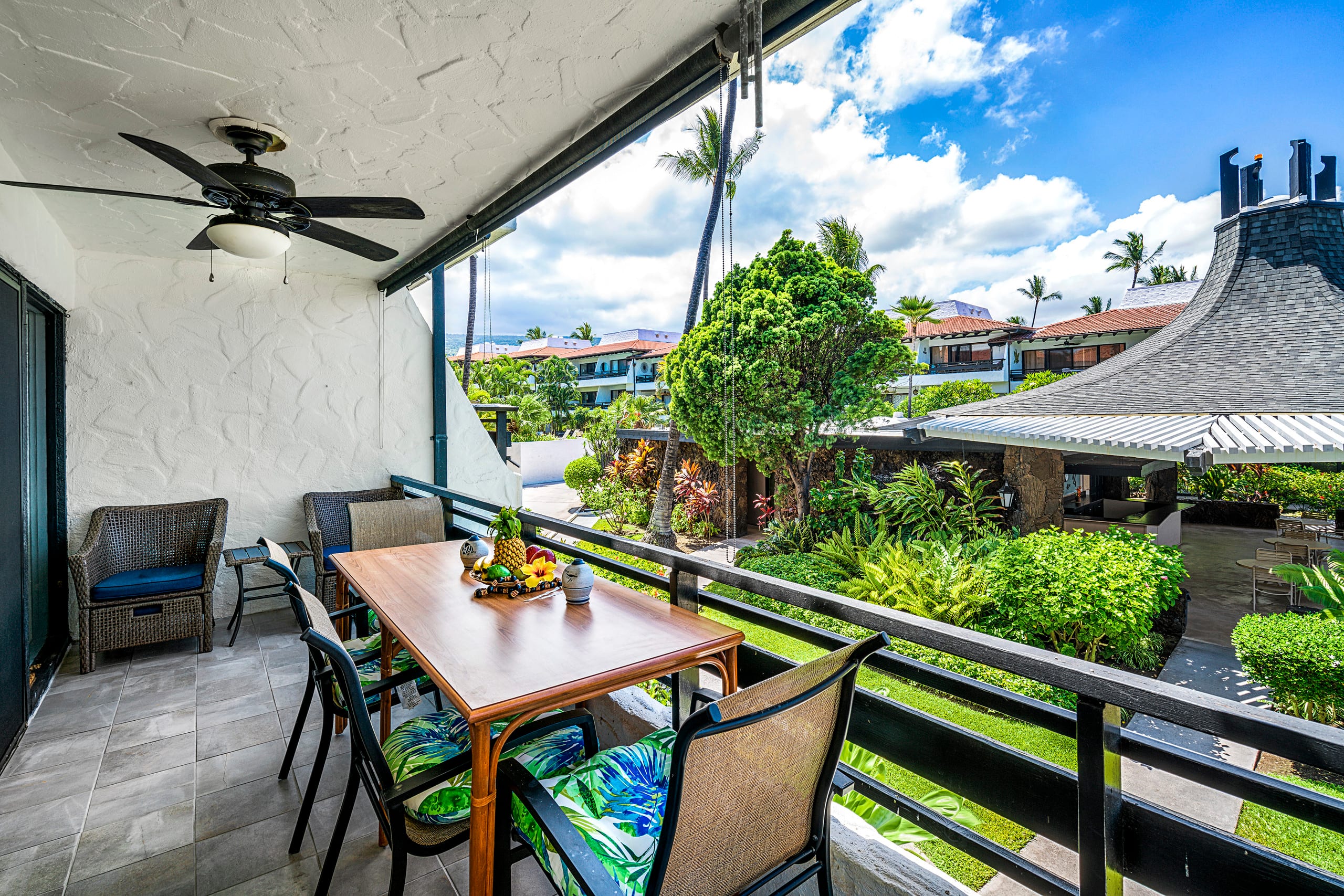 Condo in Kailua-Kona · ★4.78 · 1 bedroom · 2 beds · 1 bath - Image 2