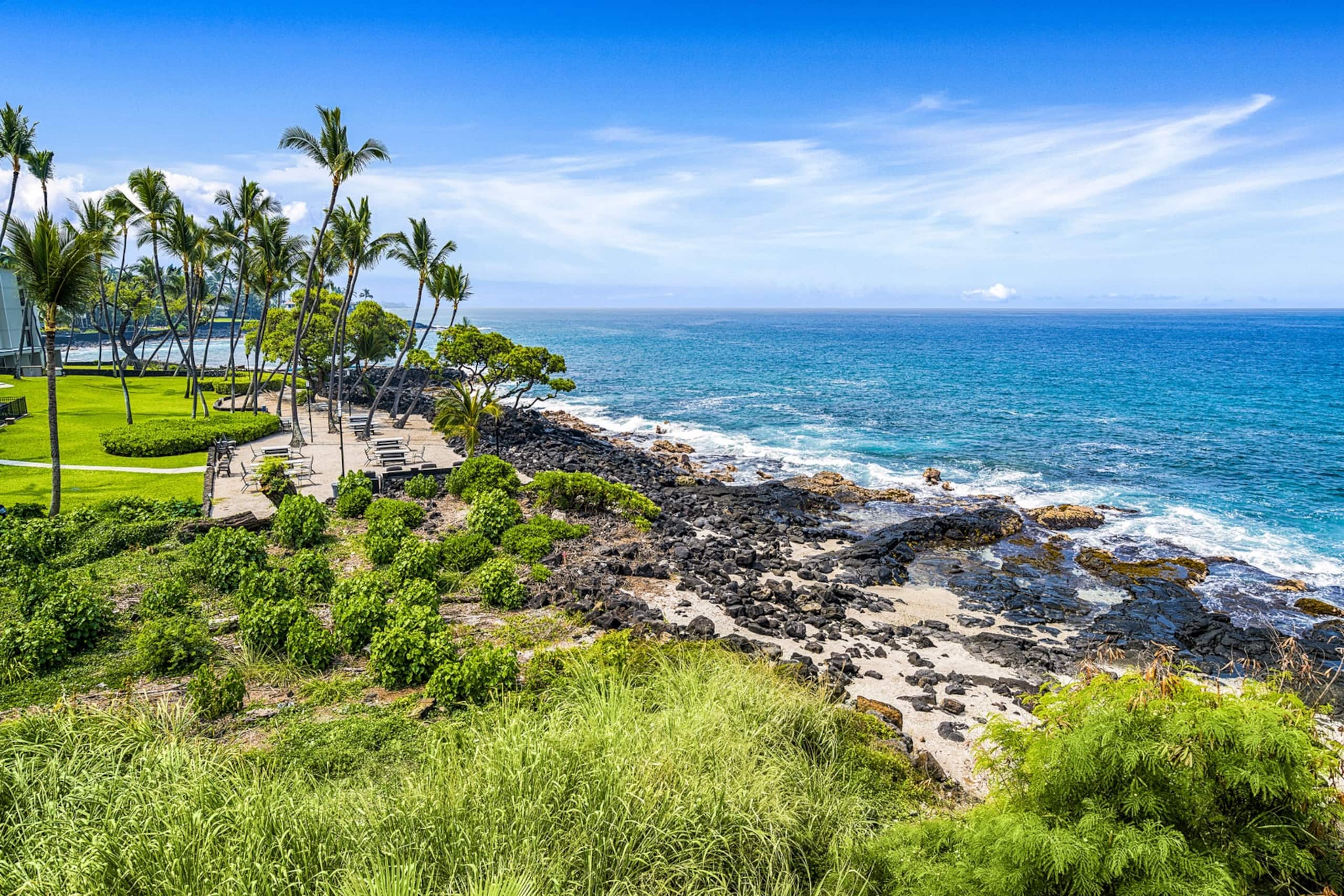 Condo in Kailua-Kona · ★4.78 · 2 bedrooms · 4 beds · 2 baths - Image 40