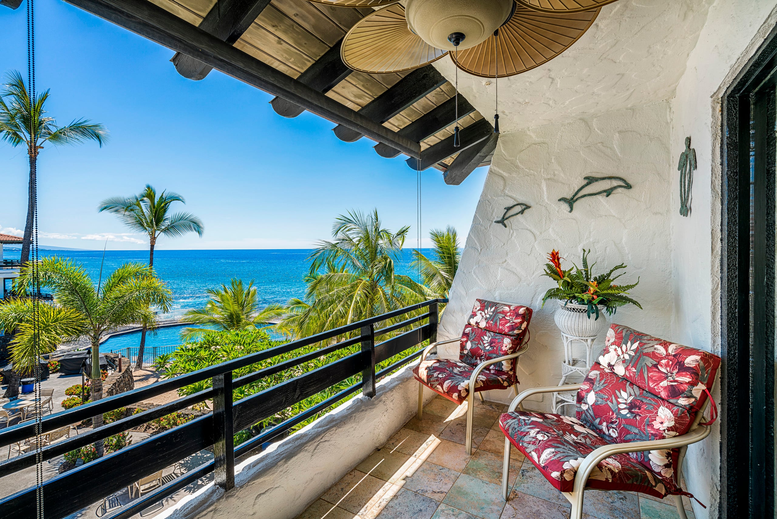 Condo in Kailua-Kona · ★4.78 · 2 bedrooms · 4 beds · 2 baths - Image 23