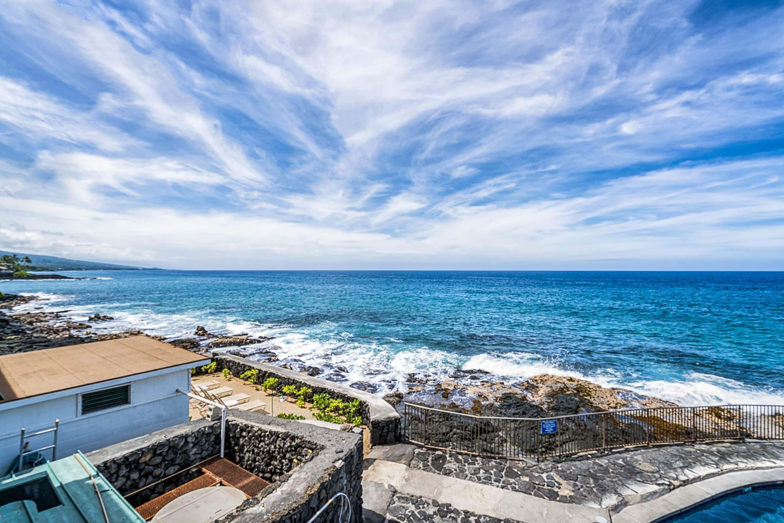 Condo in Kailua-Kona · ★4.78 · 2 bedrooms · 4 beds · 2 baths - Image 41