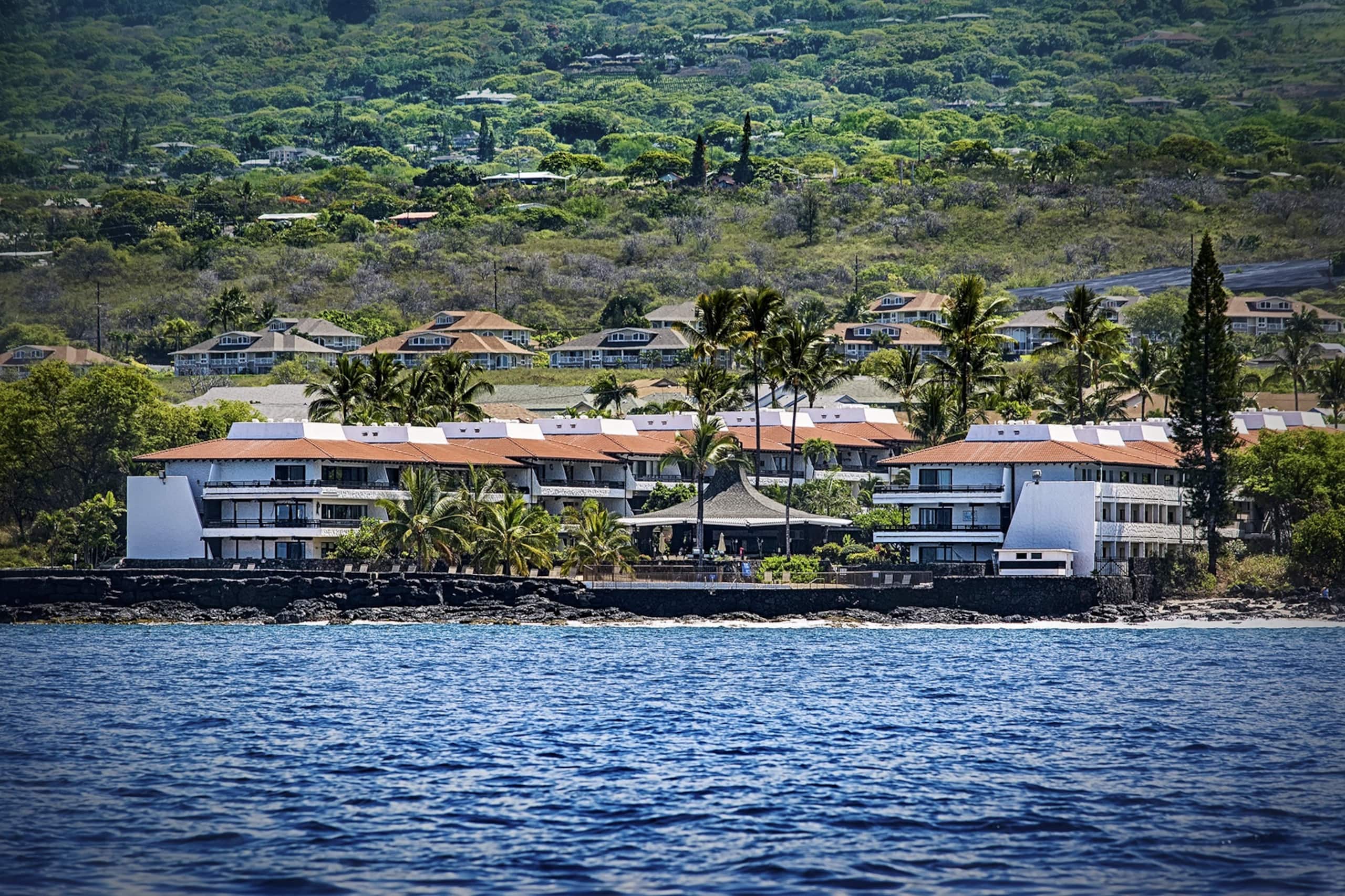 Condo in Kailua-Kona · ★4.78 · 2 bedrooms · 4 beds · 2 baths - Image 36