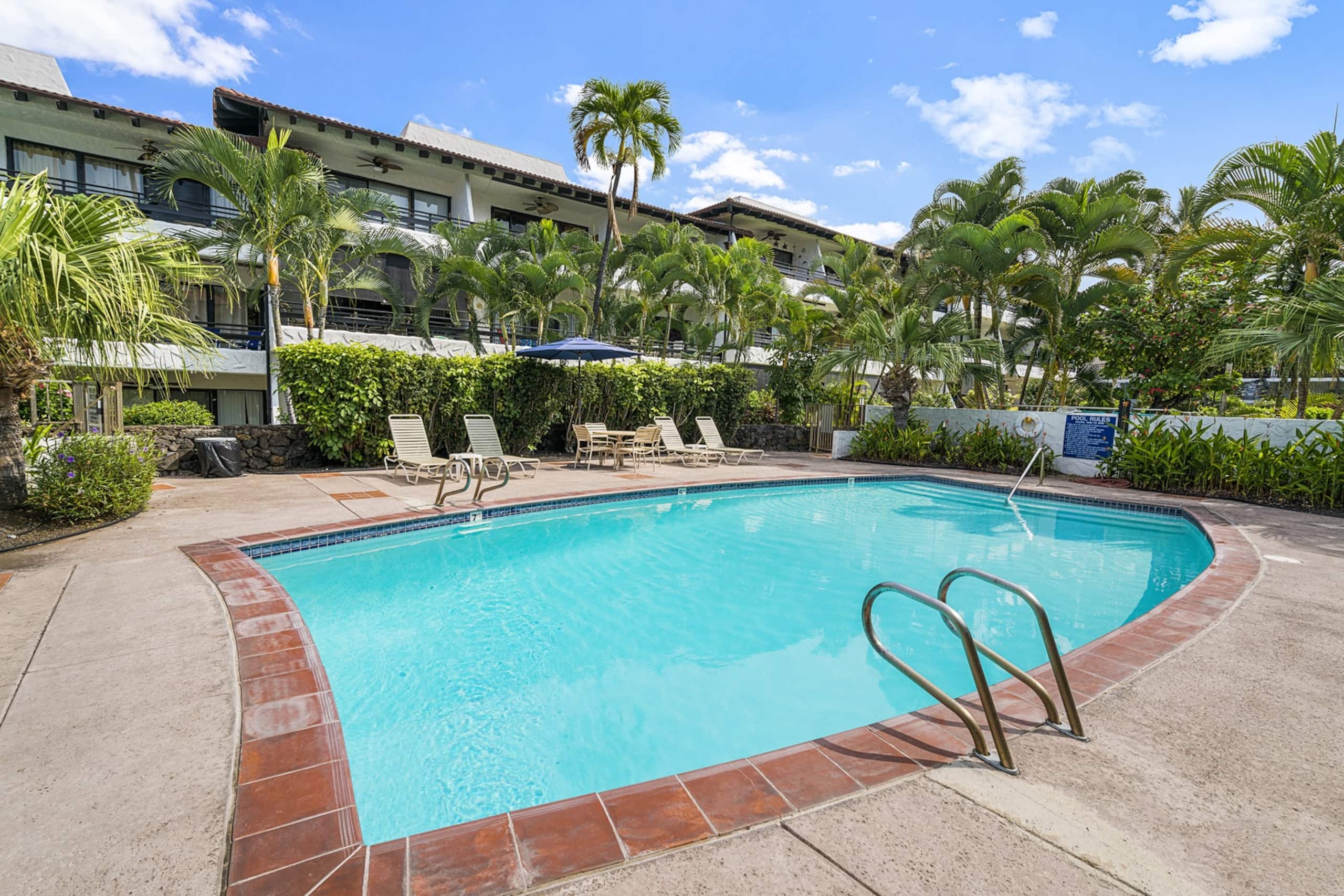 Condo in Kailua-Kona · ★4.78 · 2 bedrooms · 4 beds · 2 baths - Image 26