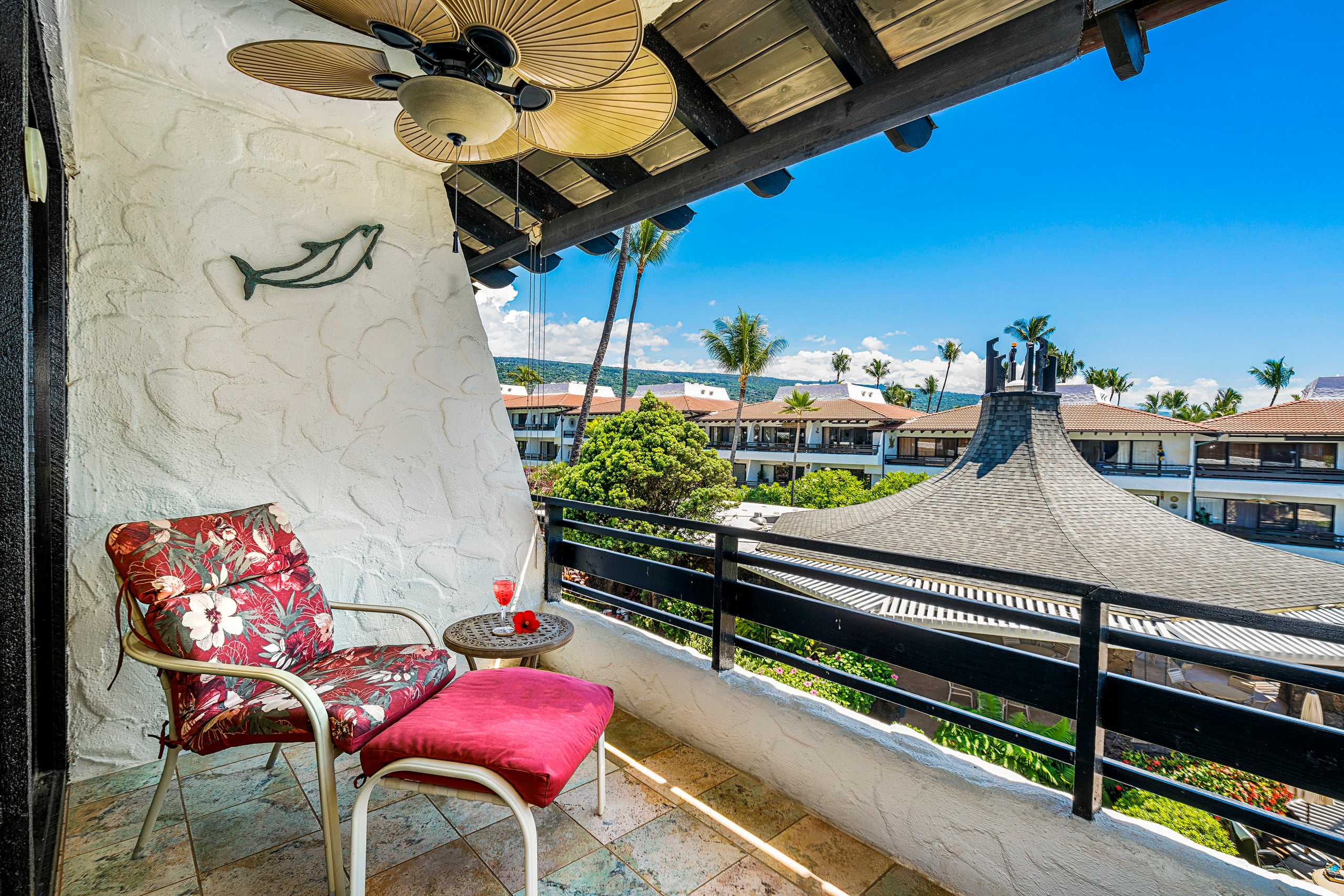 Condo in Kailua-Kona · ★4.78 · 2 bedrooms · 4 beds · 2 baths - Image 20