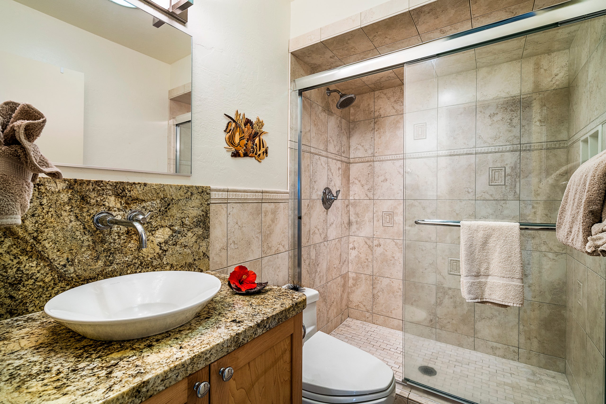Condo in Kailua-Kona · ★4.78 · 2 bedrooms · 4 beds · 2 baths - Image 18