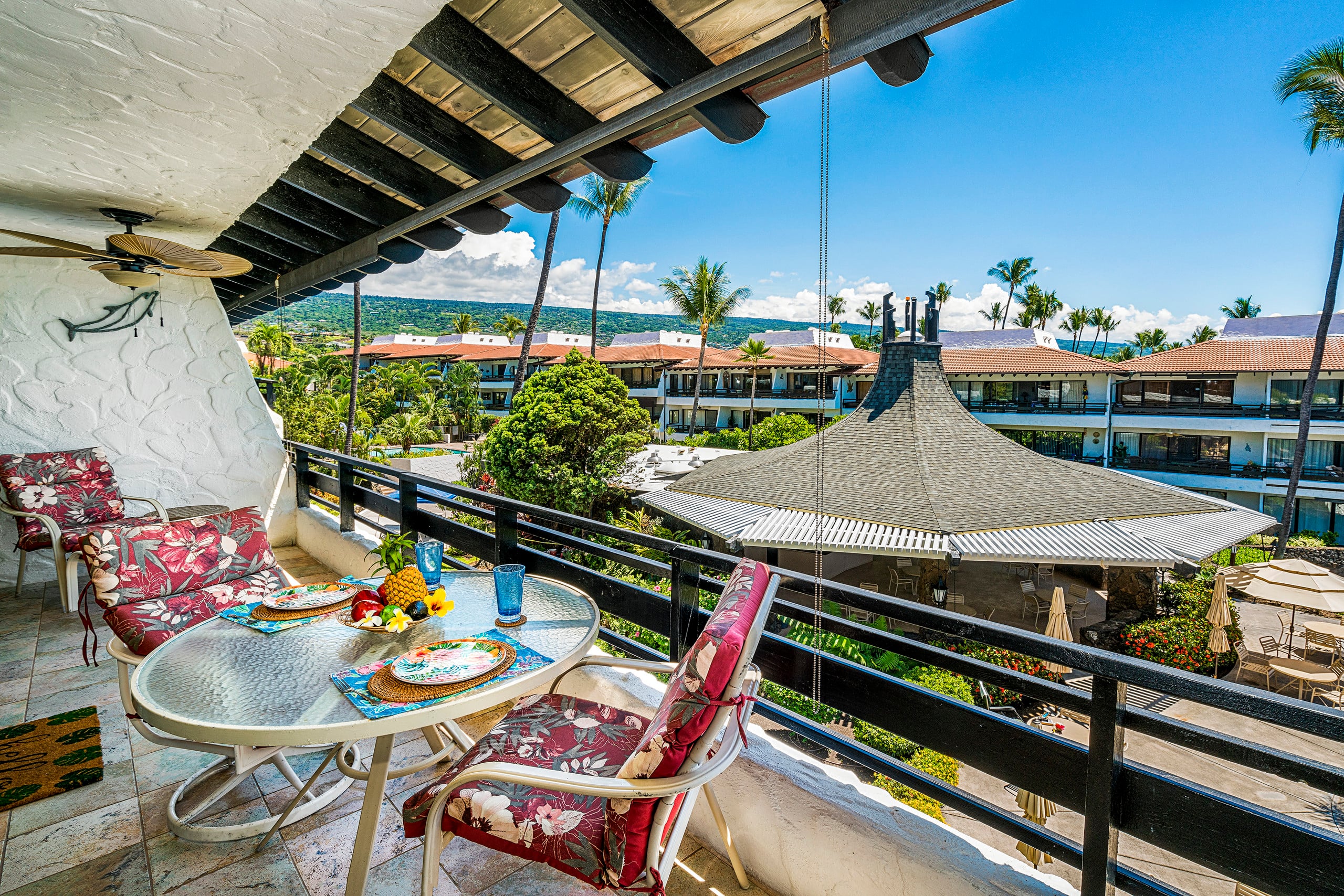 Condo in Kailua-Kona · ★4.78 · 2 bedrooms · 4 beds · 2 baths - Image 21