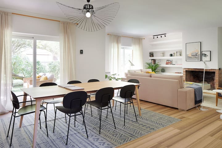 Beautiful Semi-Detached Villa Near Beach And Golf