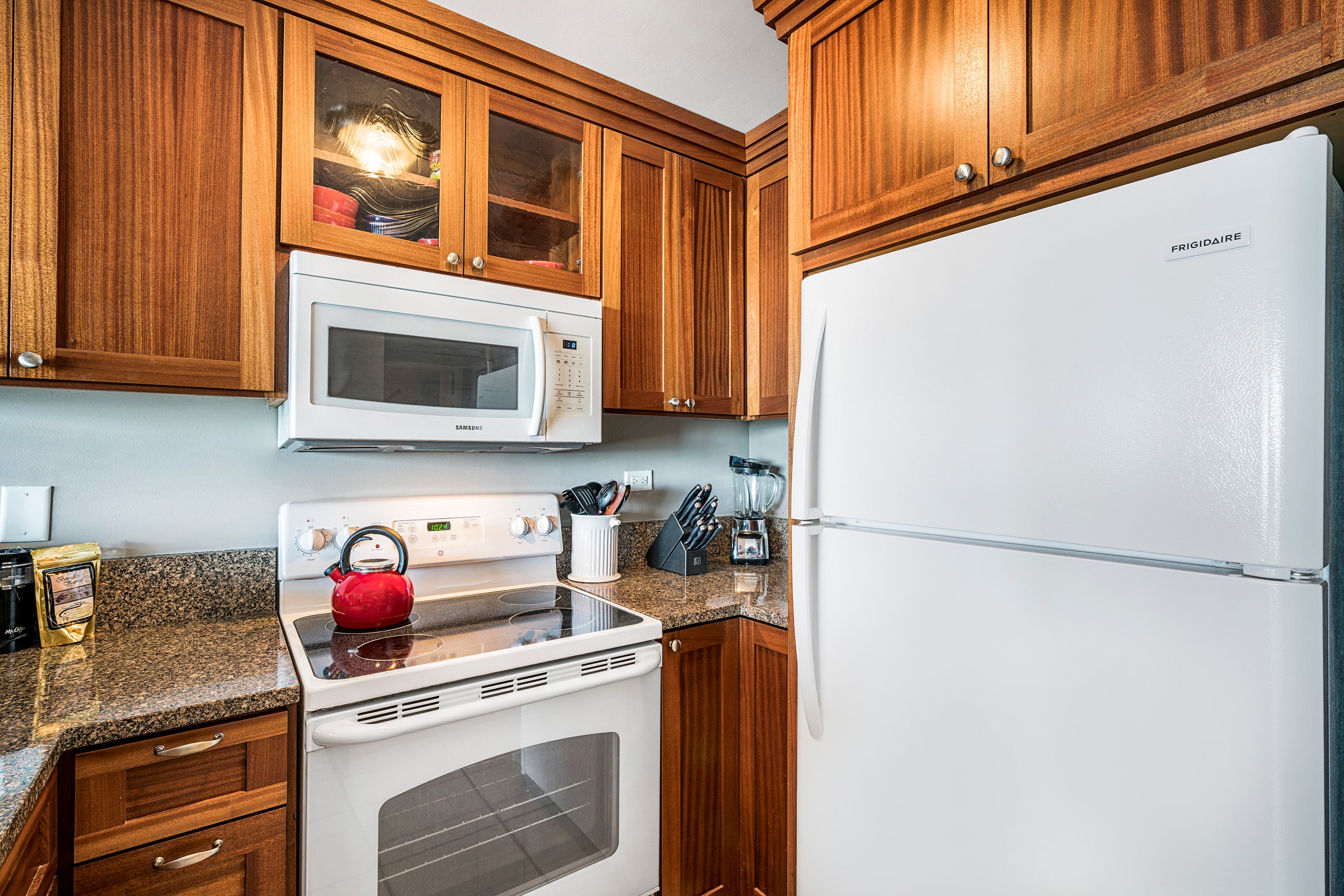 Condo in Kailua-Kona · ★4.54 · 1 bedroom · 2 beds · 2 baths - Image 8