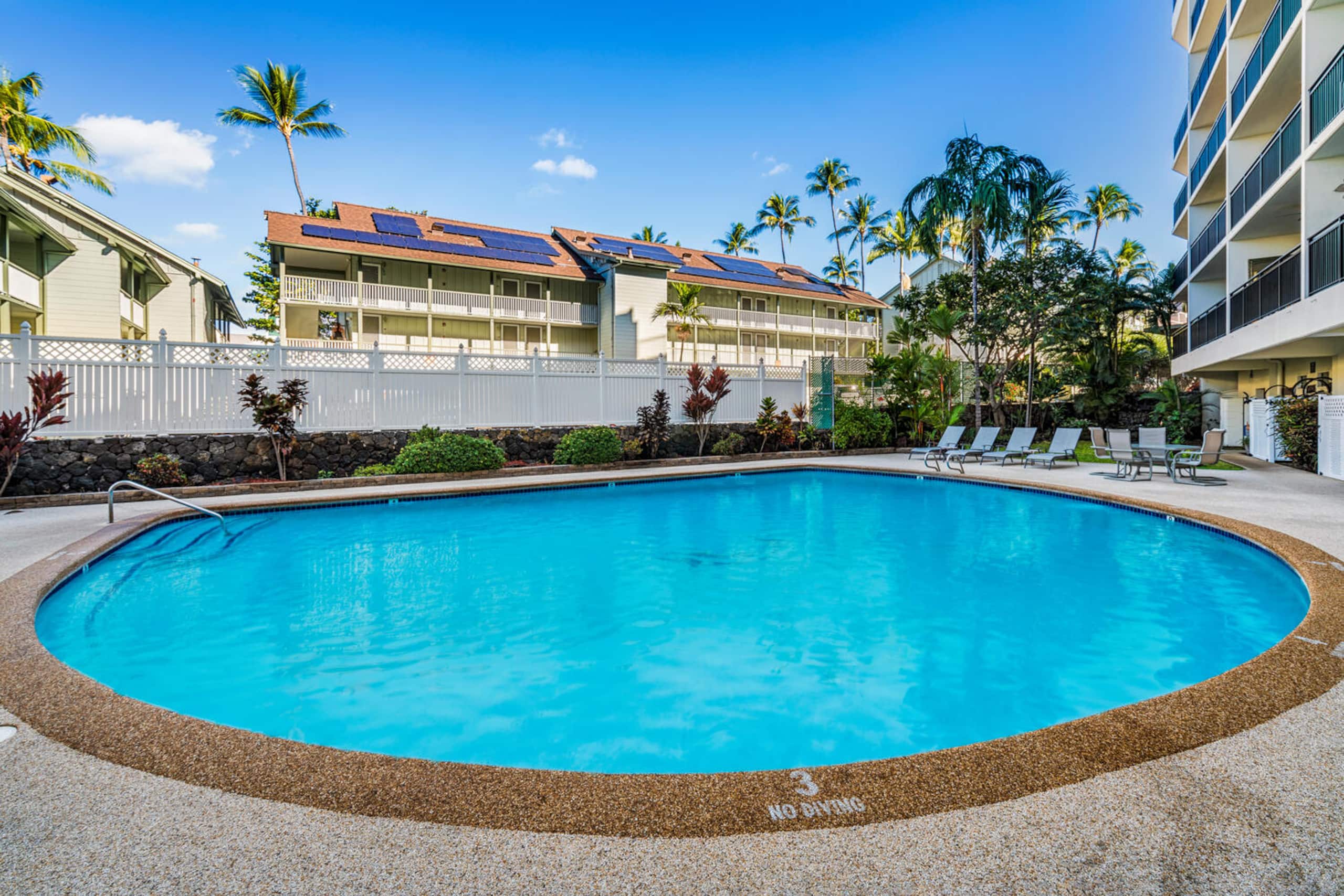 Condo in Kailua-Kona · ★4.9 · 1 bedroom · 2 beds · 2 baths - Image 28