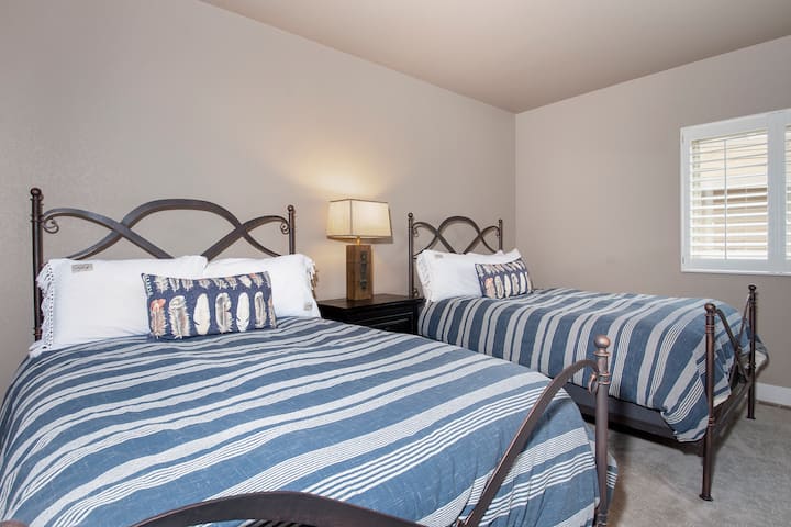 StayWinterPark 47 Lookout Point მესამე საძინებელი