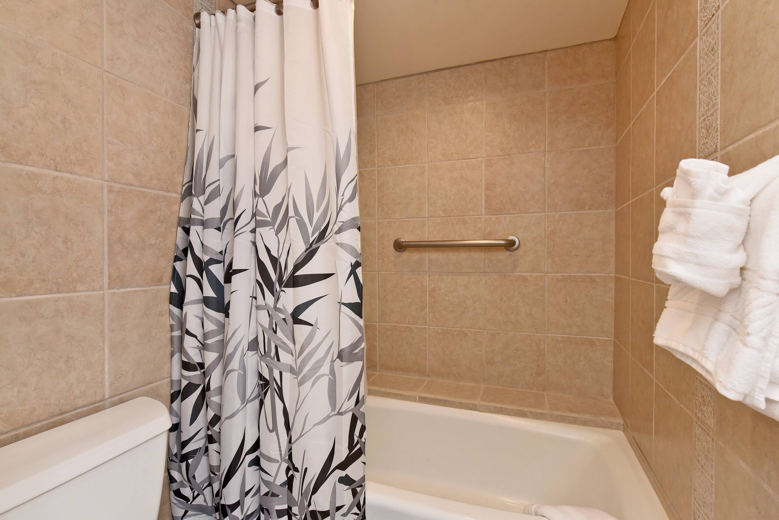Condo in Lahaina · ★4.7 · 2 bedrooms · 4 beds · 2 baths - Image 22