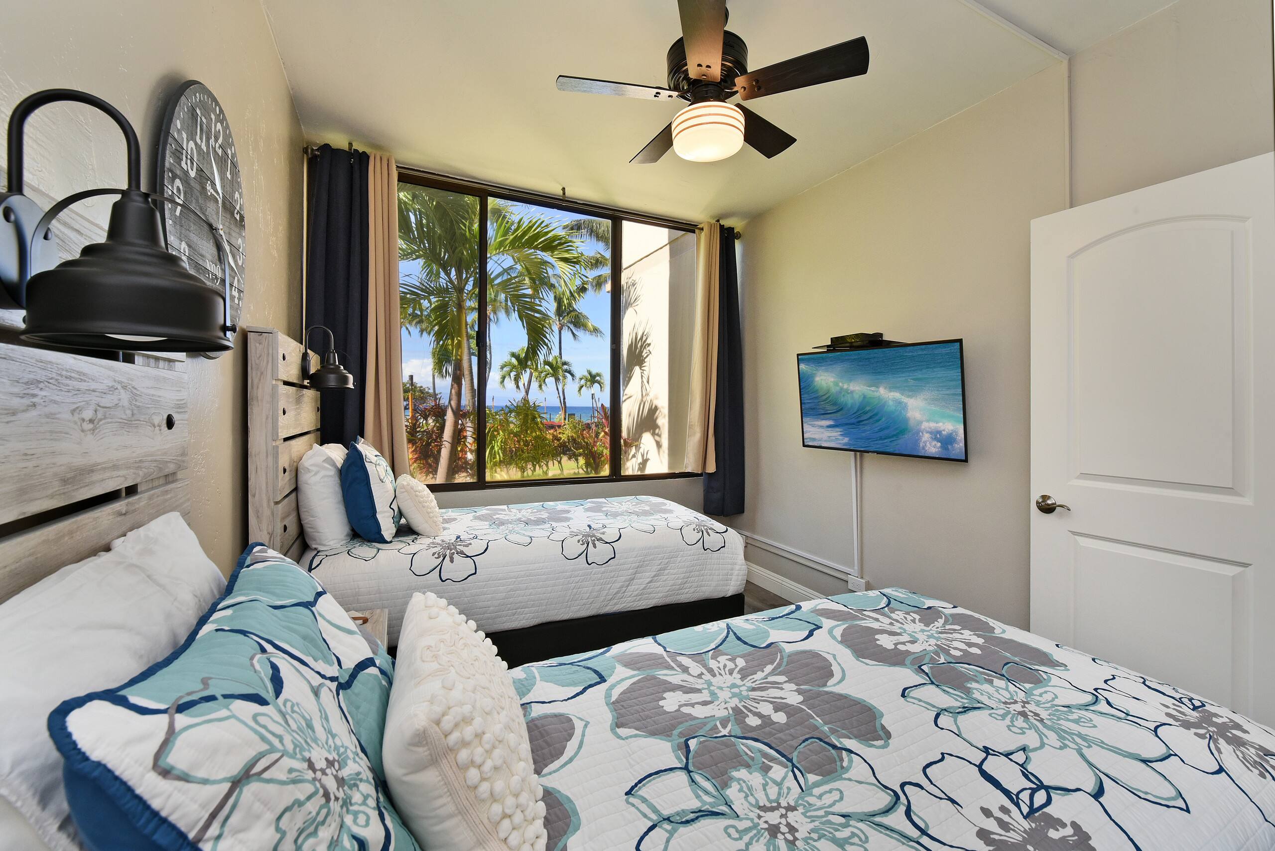 Condo in Lahaina · ★4.7 · 2 bedrooms · 4 beds · 2 baths - Image 18